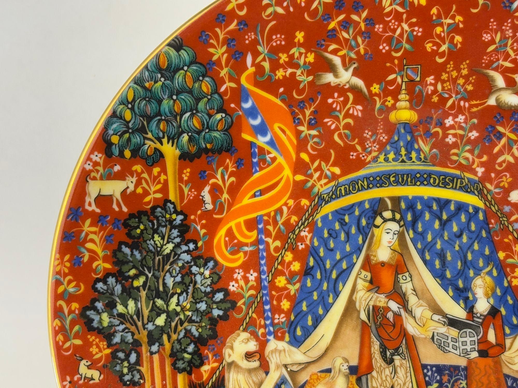 Francese Haviland Limoges Francia Piatto decorativo La Chasse a La Licorne 1977 Edizione limitata. in vendita