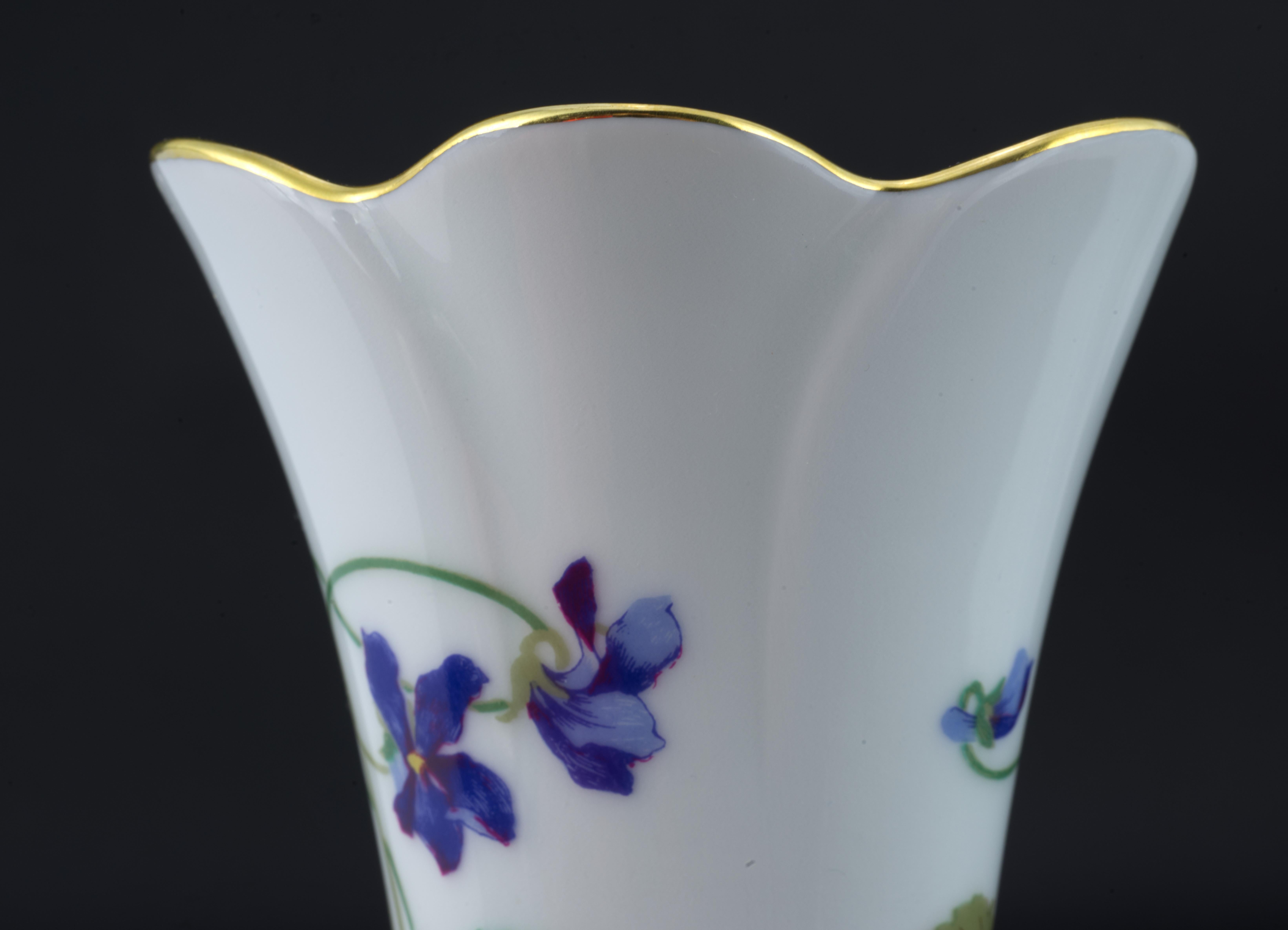 Haviland Limoges France Imperatrice Eugenie Vase For Sale 2