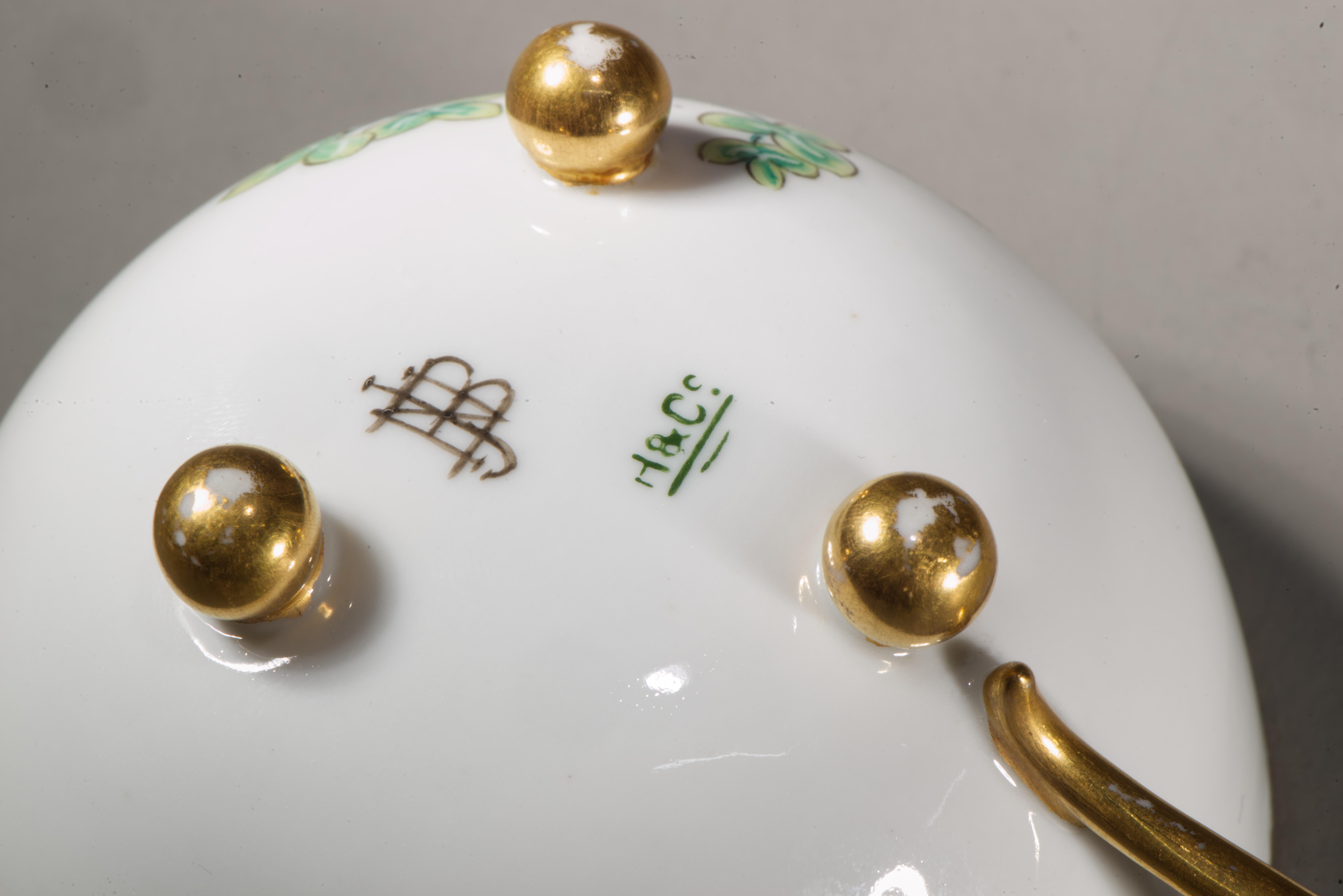 Haviland Limoges Hand gemalt Porzellan Tasse und Untertasse, 1876-1886 im Angebot 3