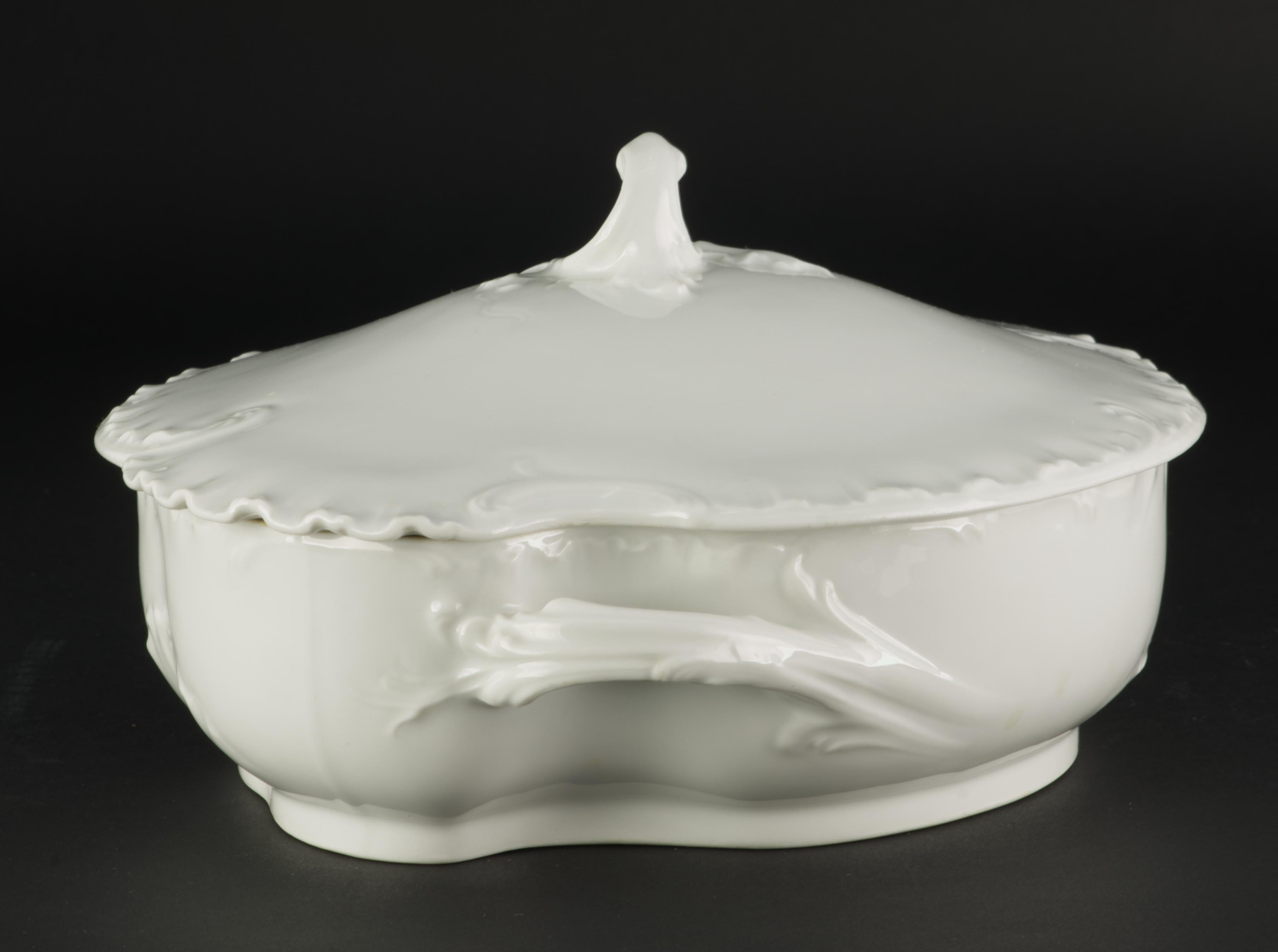 French Haviland Limoges Oval Marseille Bowl with Cover, White Porcelain, 1894-1931 For Sale