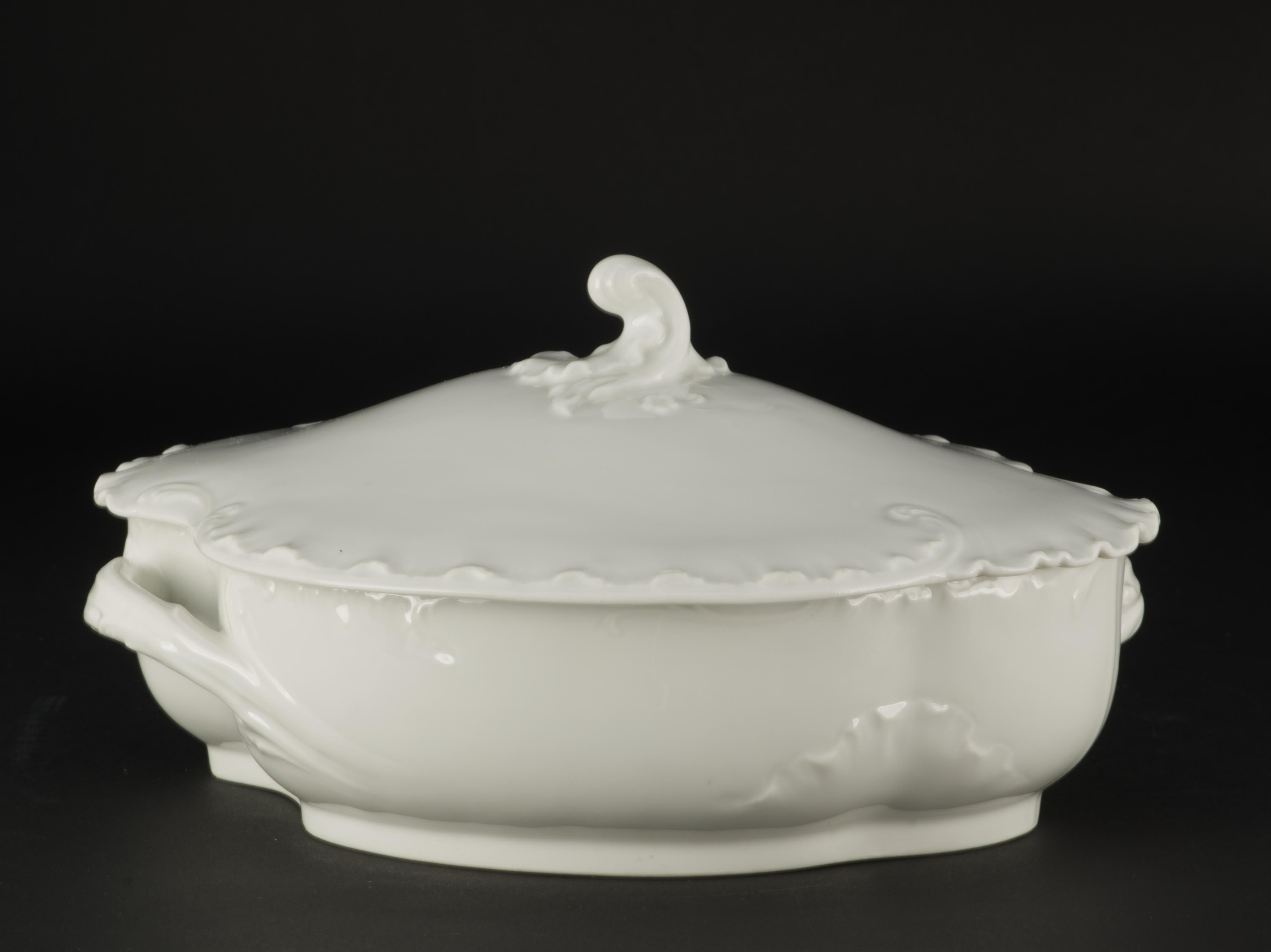 20th Century Haviland Limoges Oval Marseille Bowl with Cover, White Porcelain, 1894-1931 For Sale