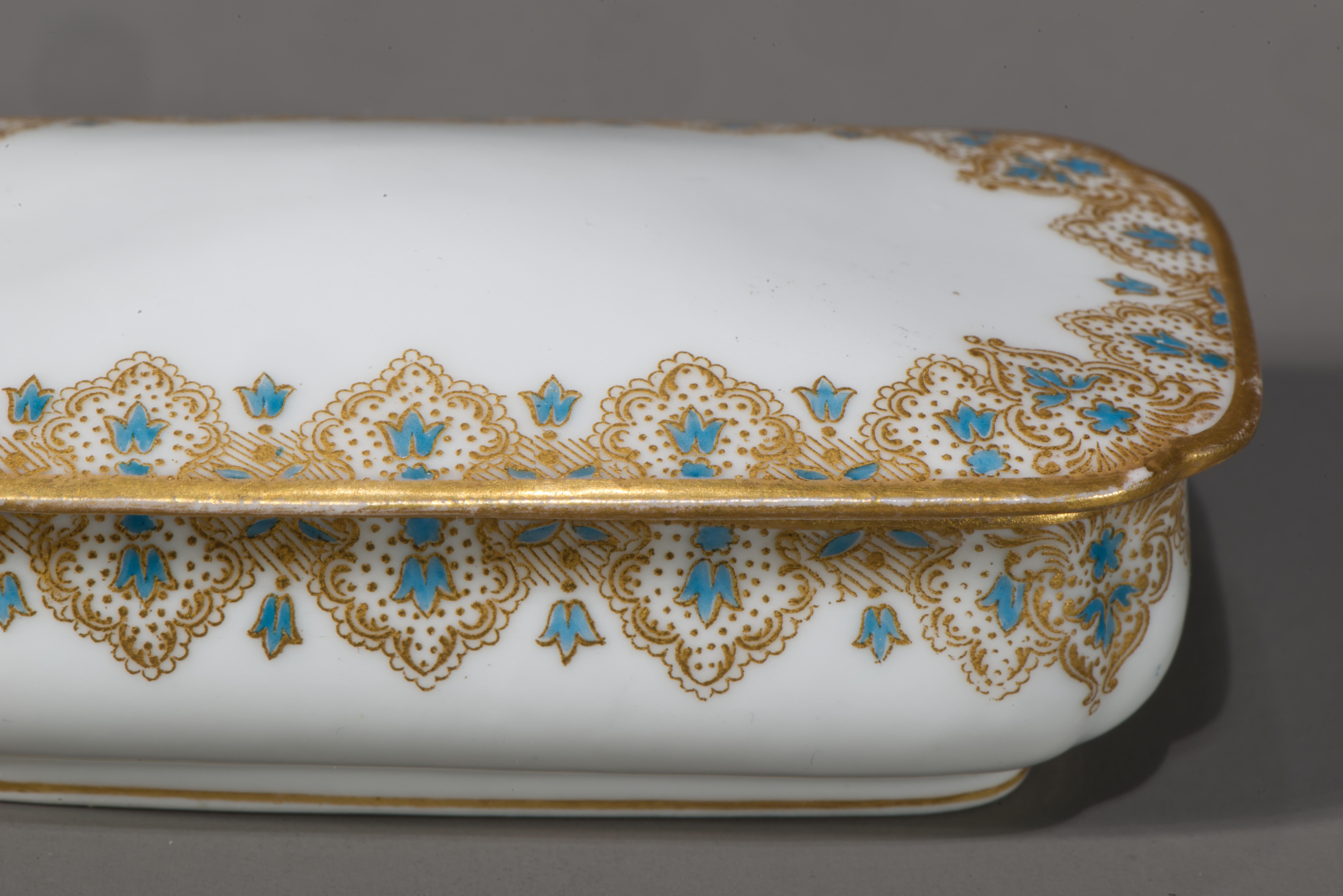 Gold Haviland Limoges Porcelain 3 Dresser Boxes for Bailey, Banks & Biddle, 1888-1894 For Sale