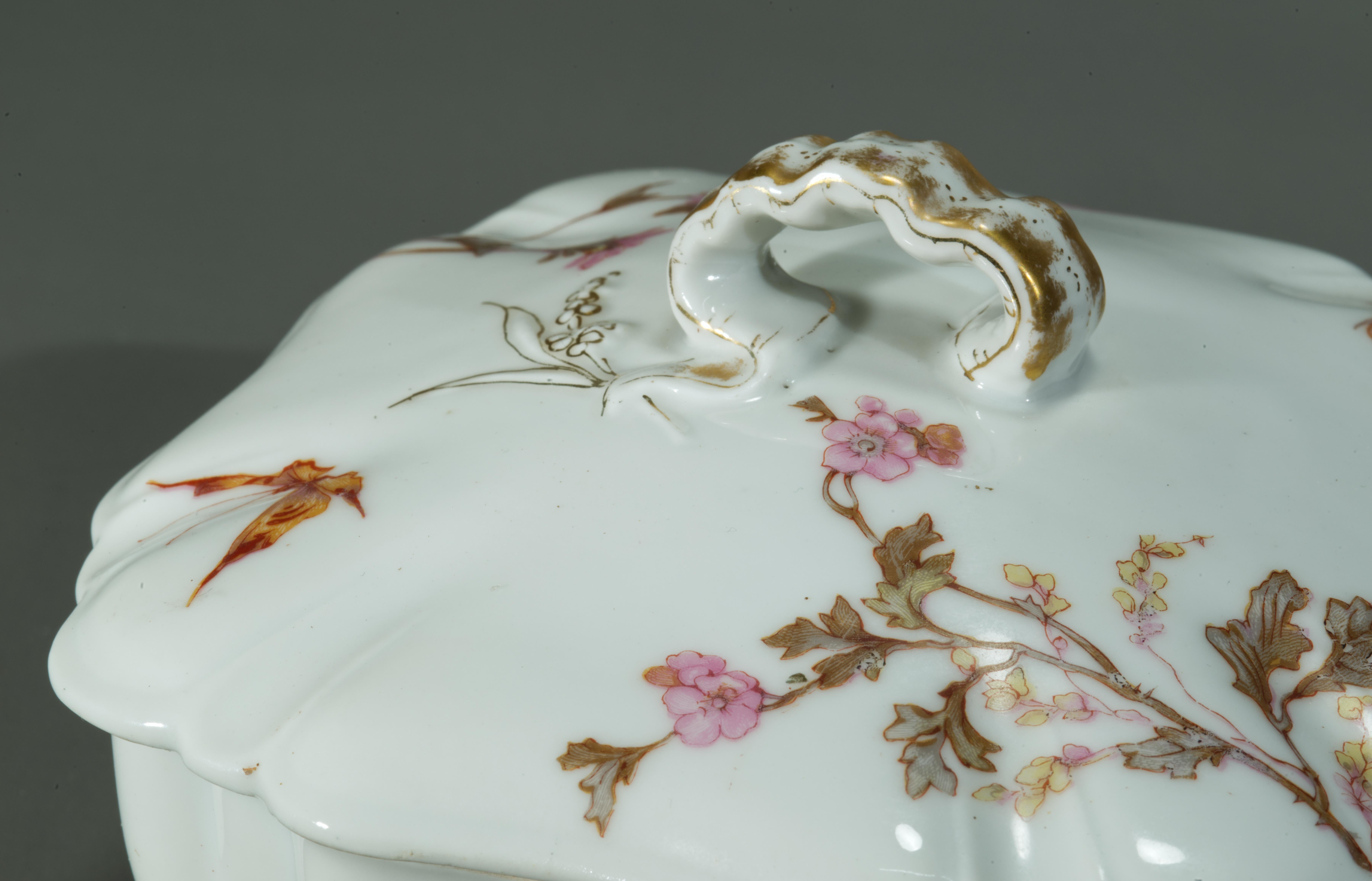 Scatola e coperchio in porcellana Haviland Limoges, 1876-1889 in vendita 2