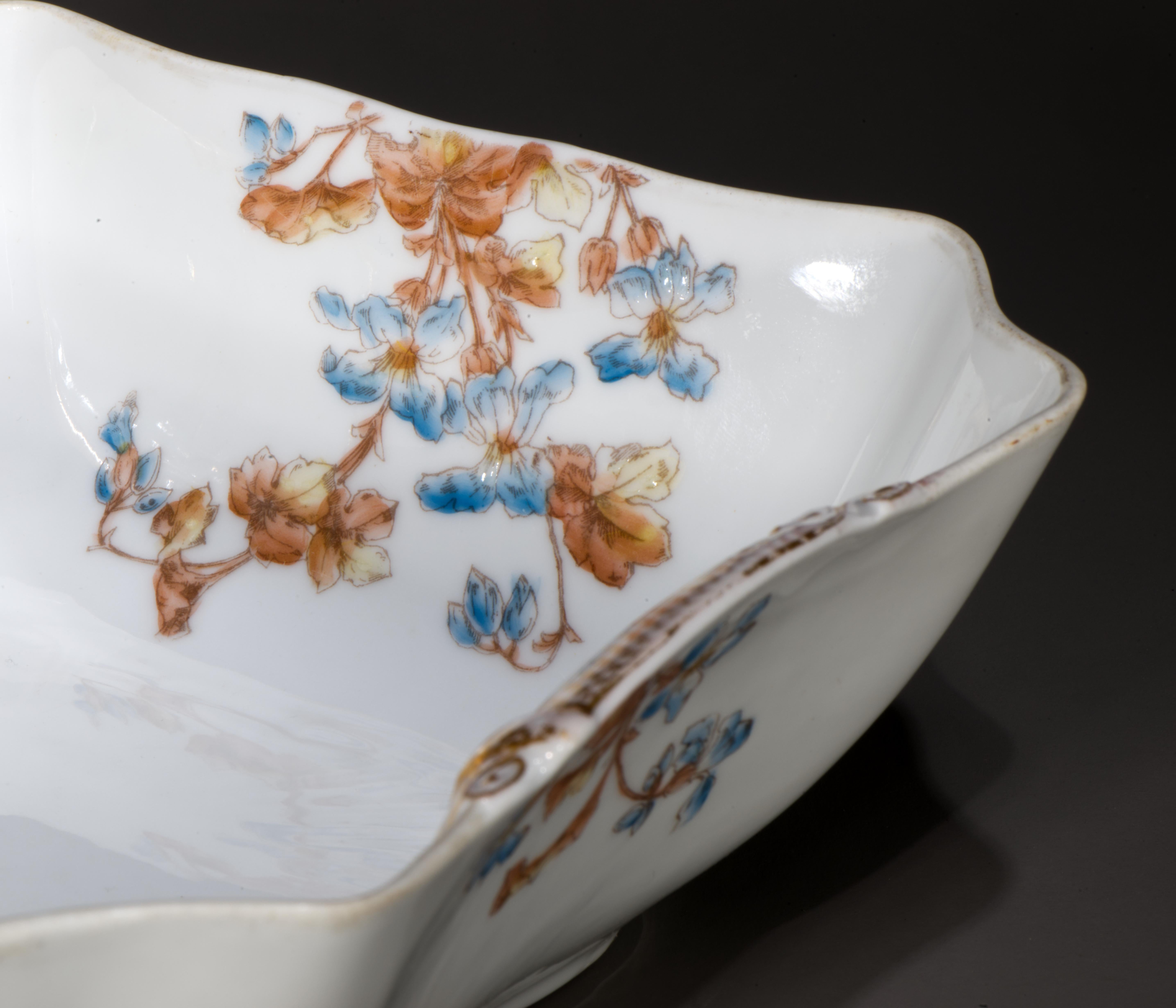 19th Century Haviland Limoges Porcelain Serving or Salad Bowl, Flowers, 1882-1891 For Sale