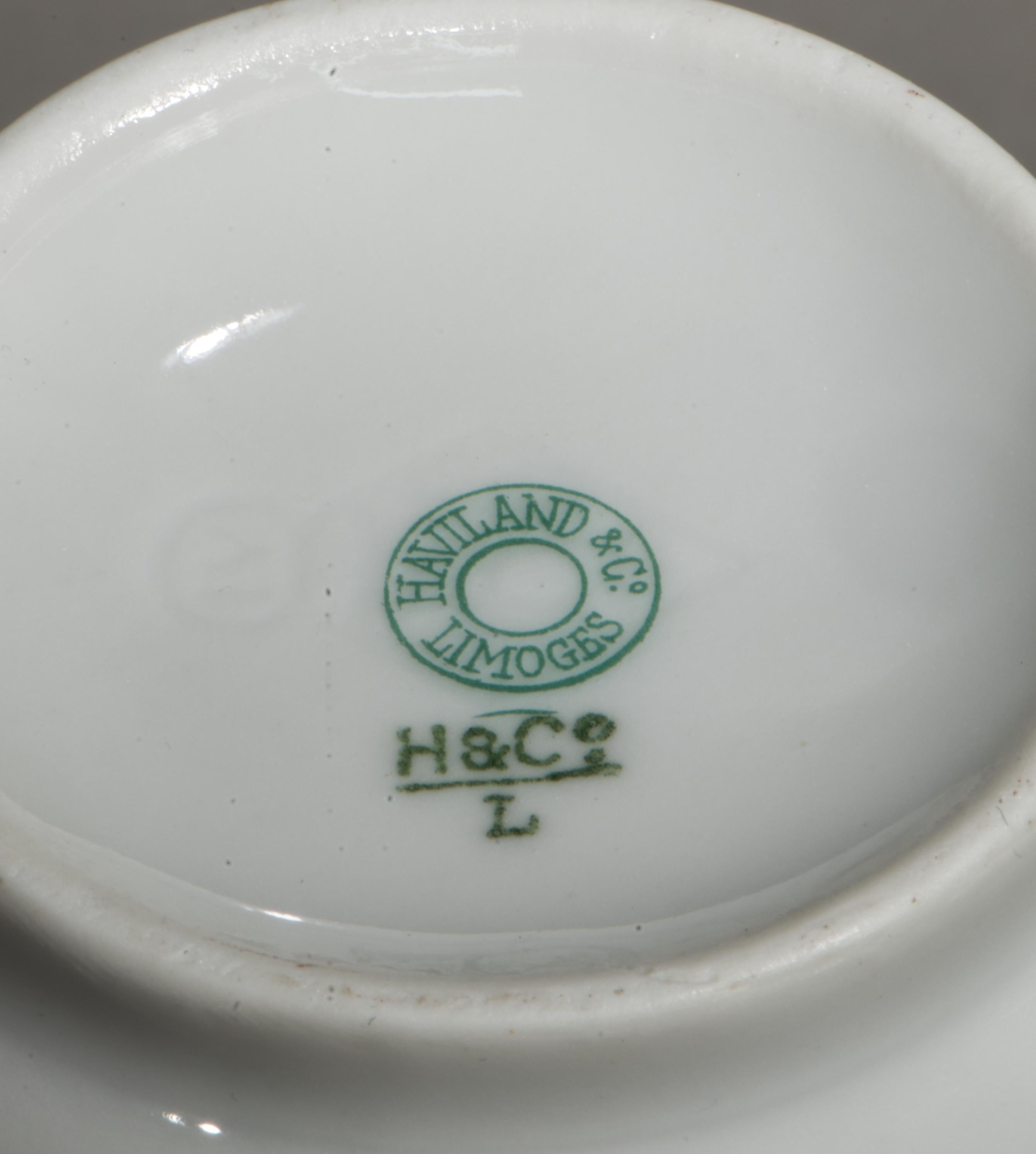 Pichet à sucre et à crème ou à sirop en porcelaine de Limoges Haviland, Old Blackberry 1889 en vente 2