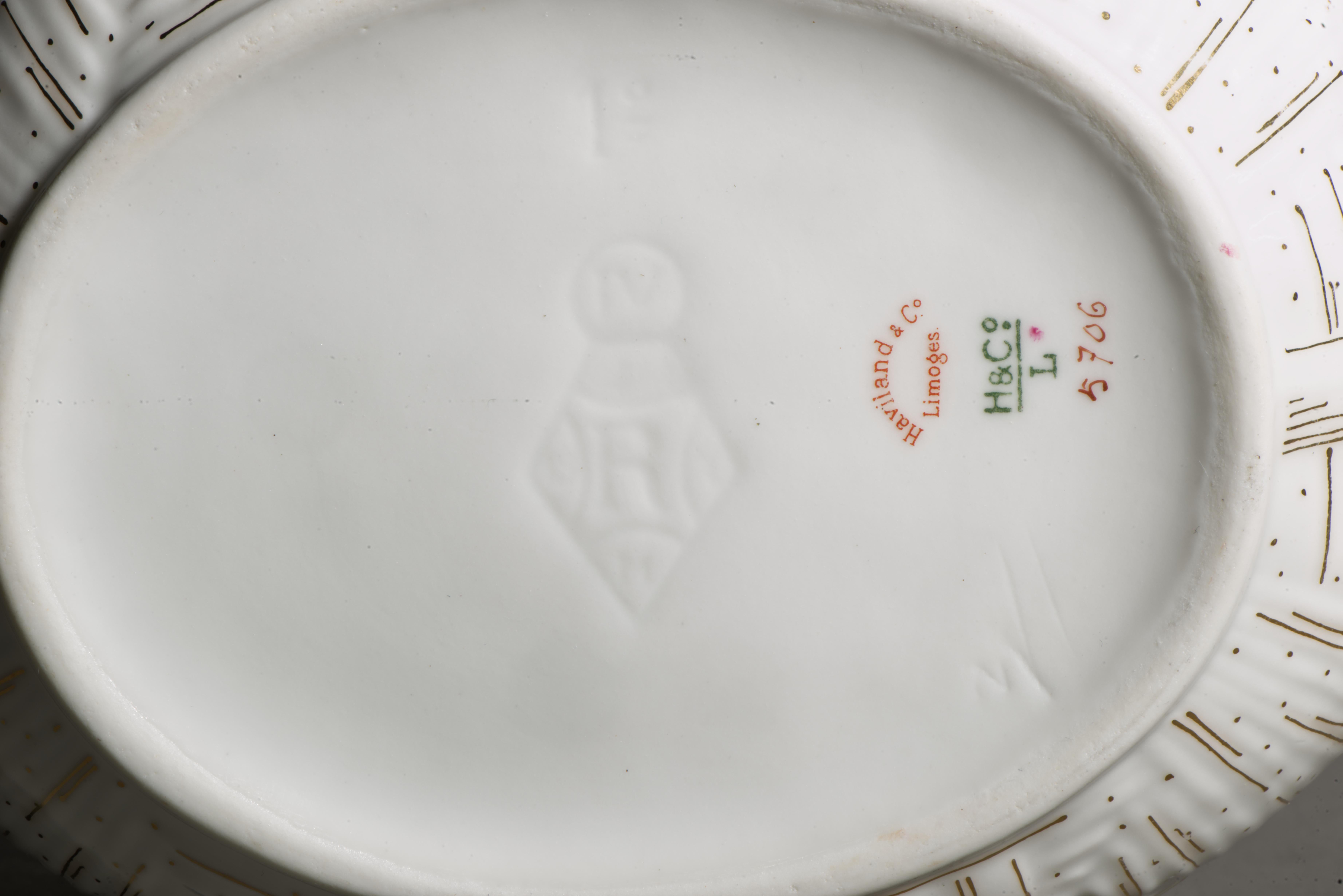 Pichet à sucre et à crème ou à sirop en porcelaine de Limoges Haviland, Old Blackberry 1889 en vente 8