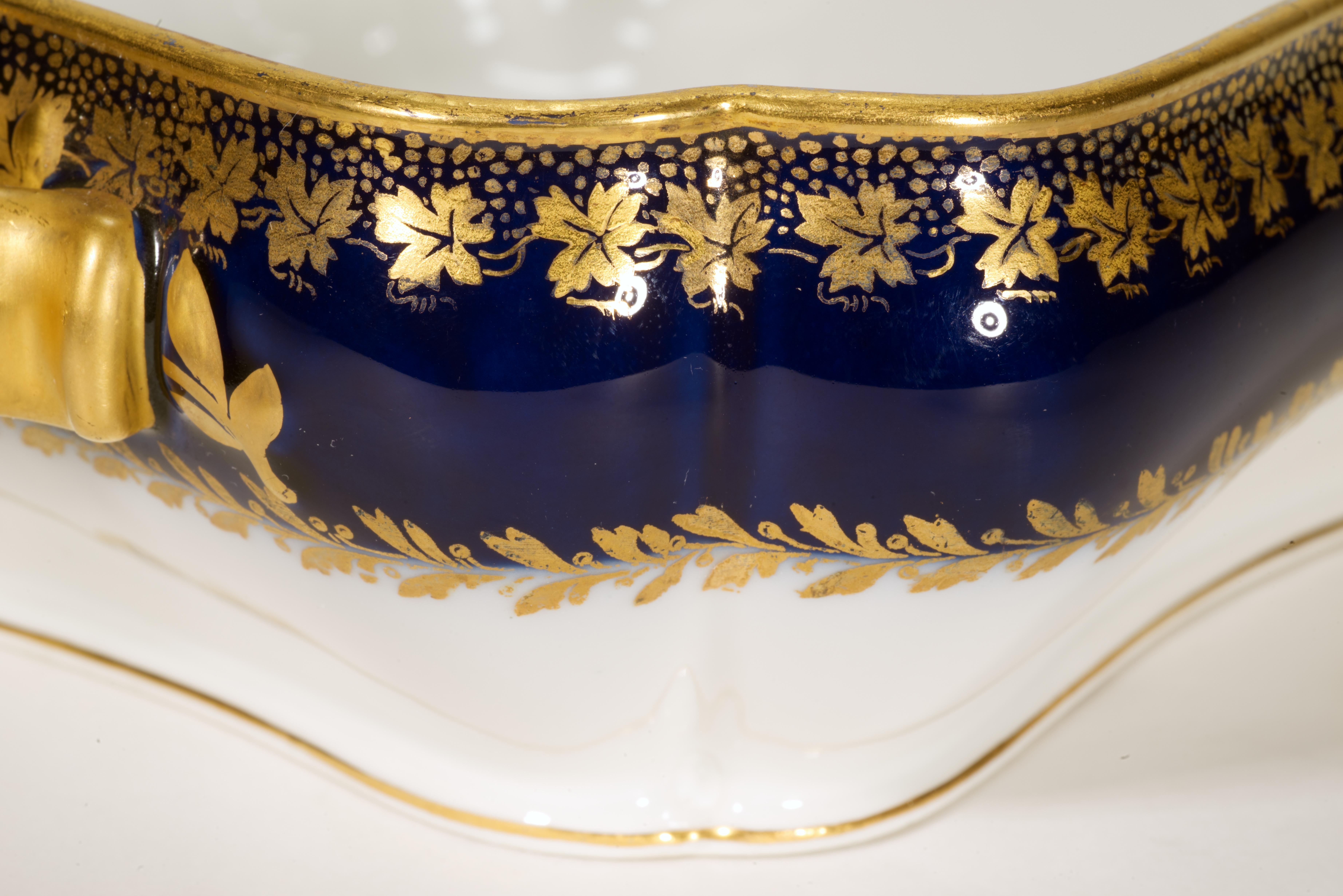 Porcellana Ciotola Haviland Limoges con manici, blu cobalto e oro, 1887 in vendita