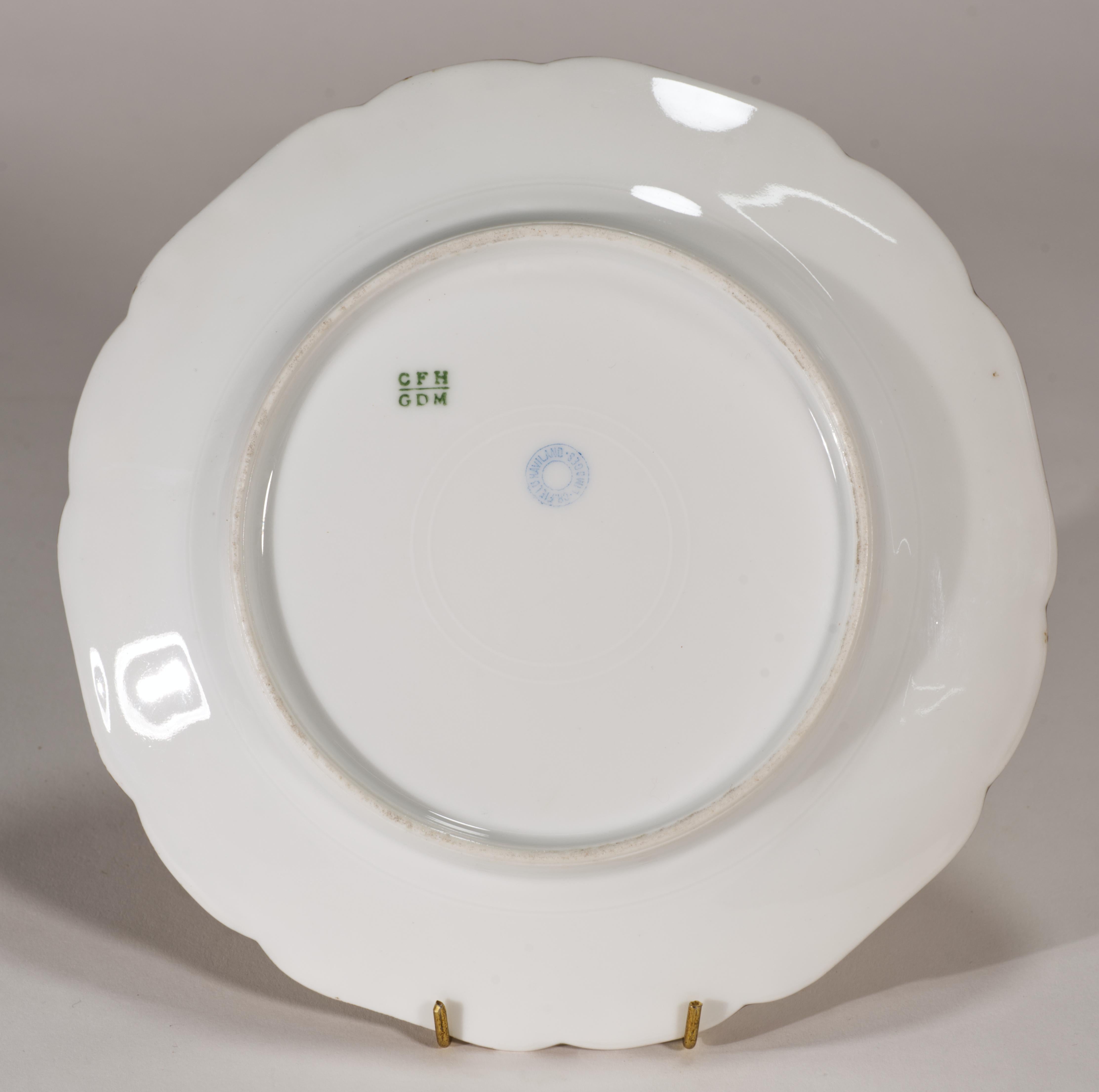 Haviland Limoges Juego de 6 Platos de Porcelana con Decoración Floral Dorada y Verde Musgo en venta 3