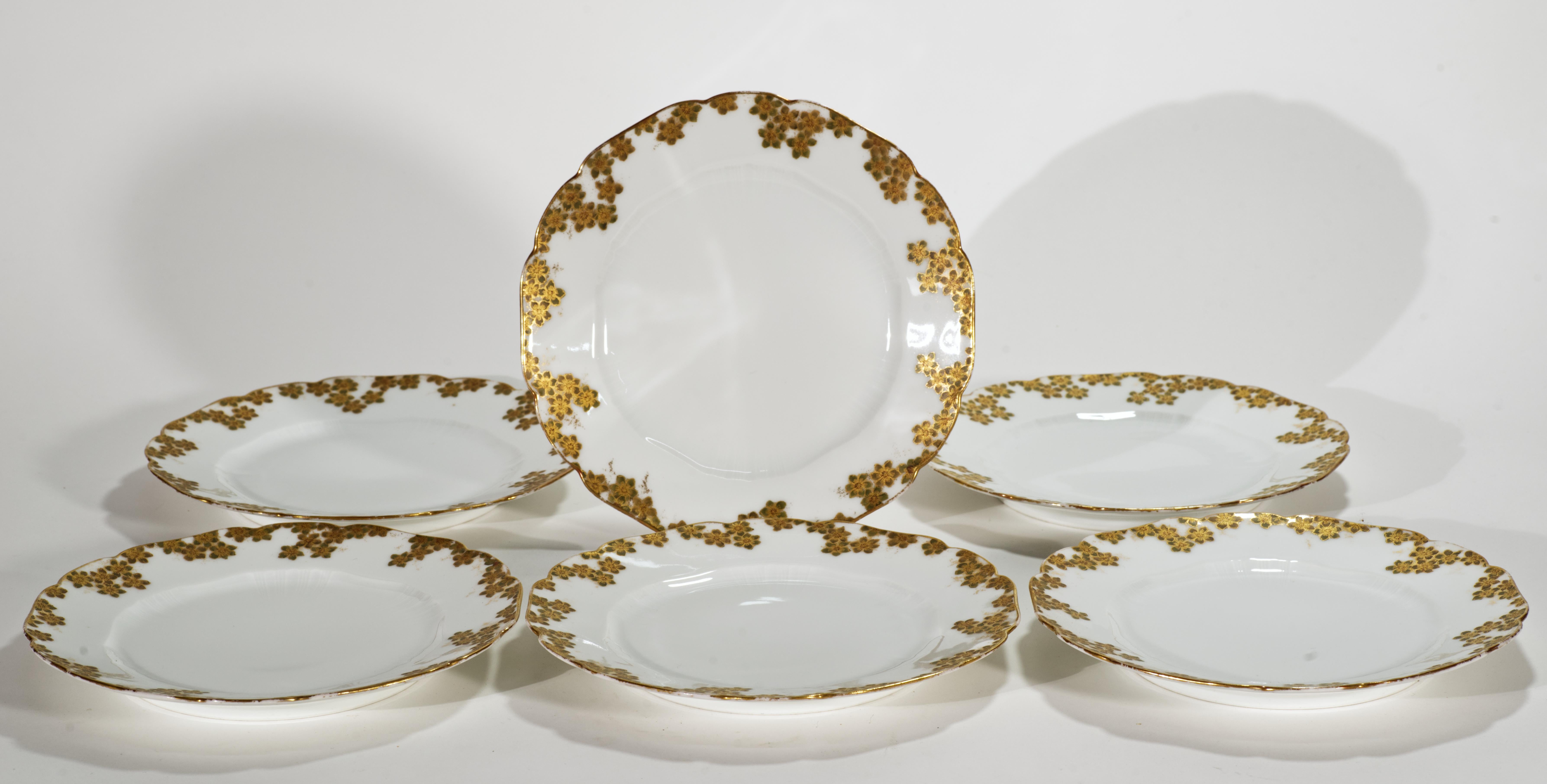 Haviland Limoges Juego de 6 Platos de Porcelana con Decoración Floral Dorada y Verde Musgo Hecho a mano en venta