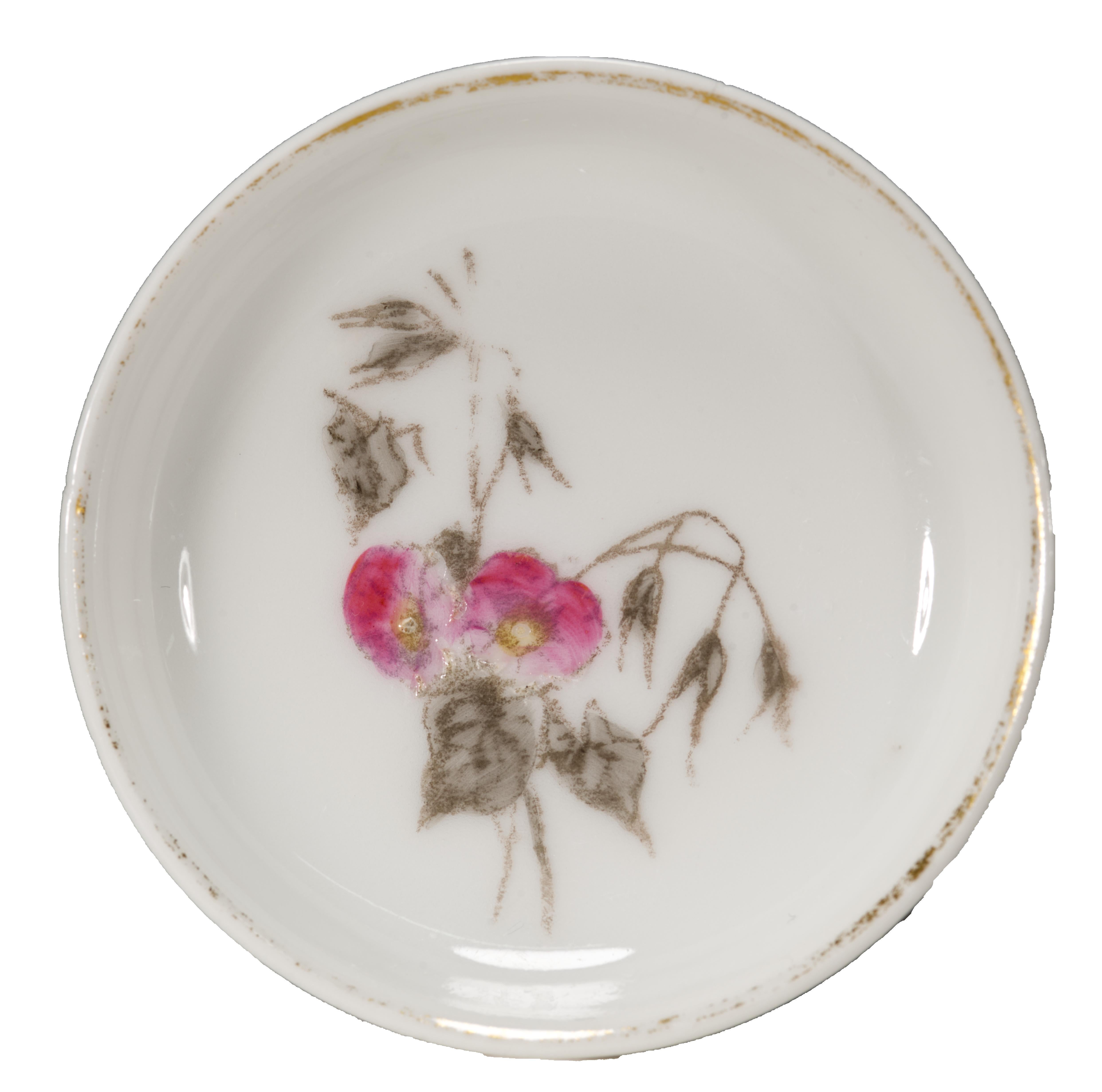 Glazed Haviland Limoges Set of 7 Antique Porcelain Butter Pats Floral Decor, 1868-1890 For Sale