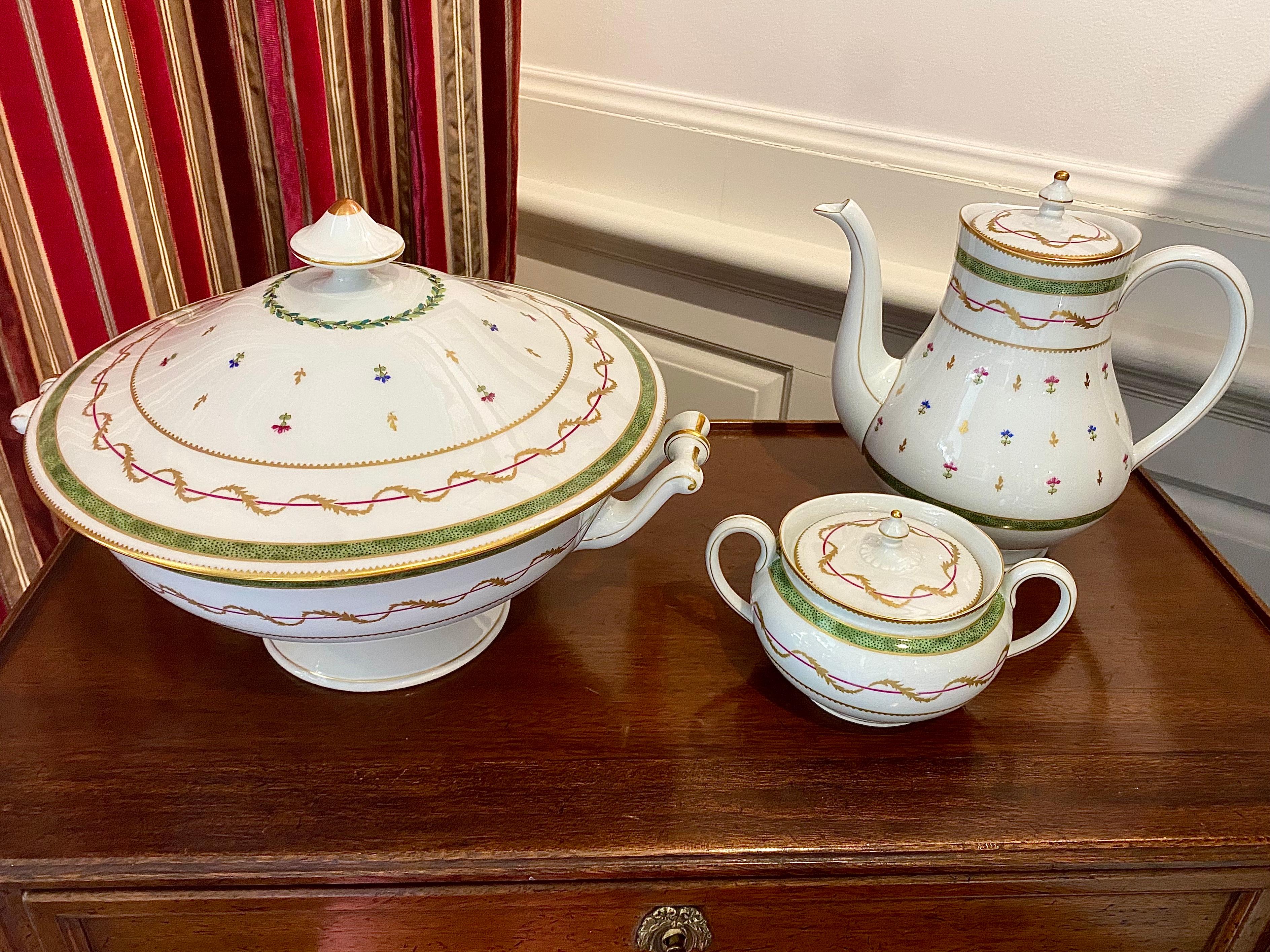 Service de table 76 pièces en porcelaine de Limoges Haviland Vieux Paris en vente 8