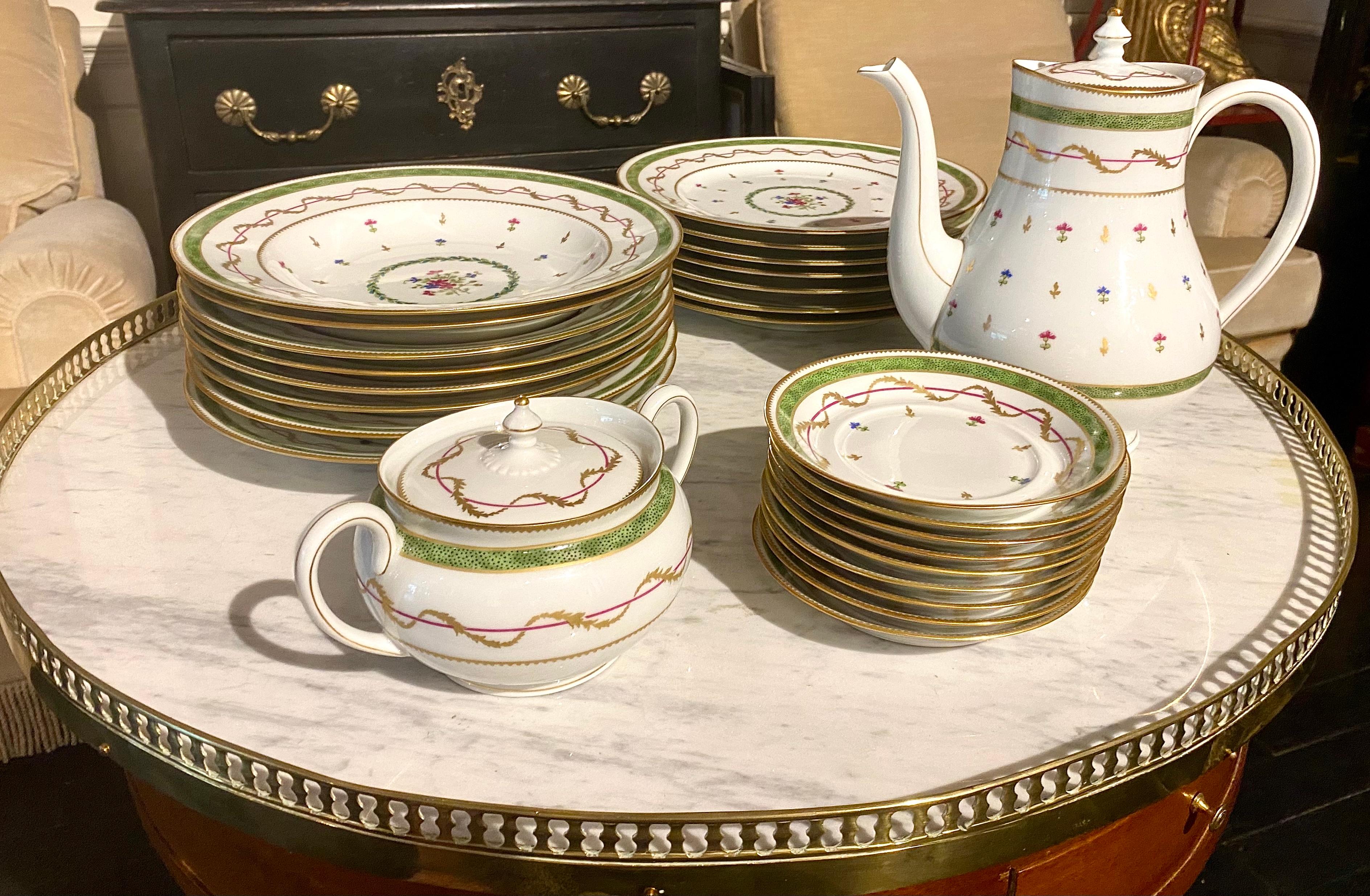 Service de table 76 pièces en porcelaine de Limoges Haviland Vieux Paris Excellent état - En vente à Montreal, Quebec