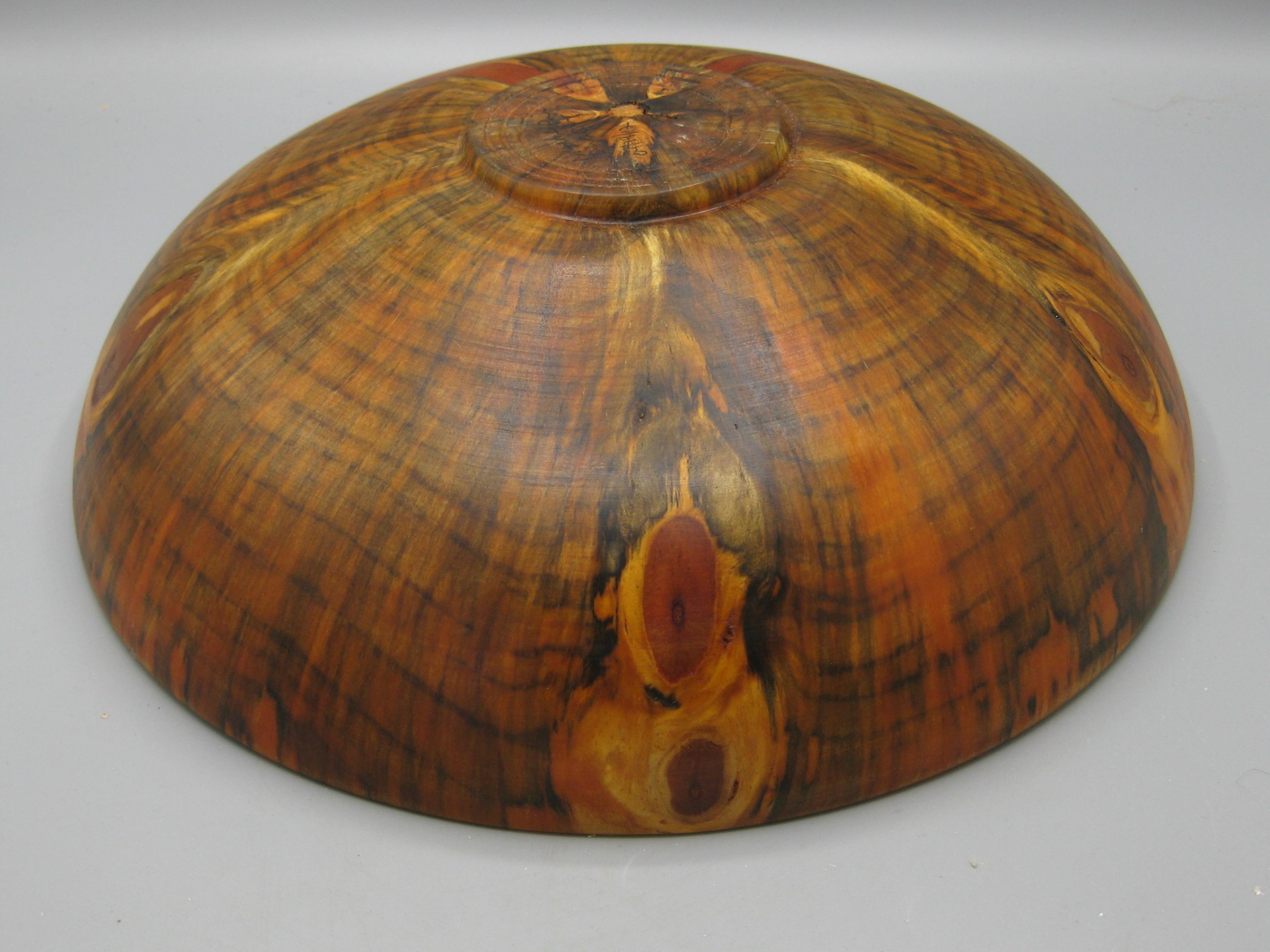 Hawaiian Hawaii Norfolk Pine Turned Wood Centerpiece Fruit Bowl Signed! 11 1/4