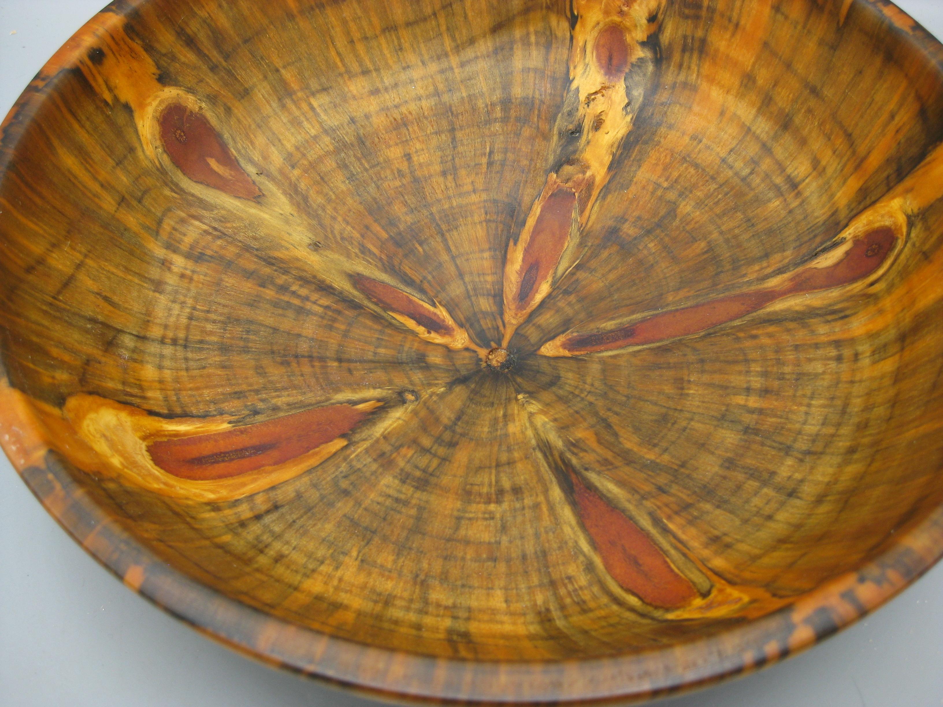 Contemporary Hawaiian Hawaii Norfolk Pine Turned Wood Centerpiece Fruit Bowl Signed! 11 1/4
