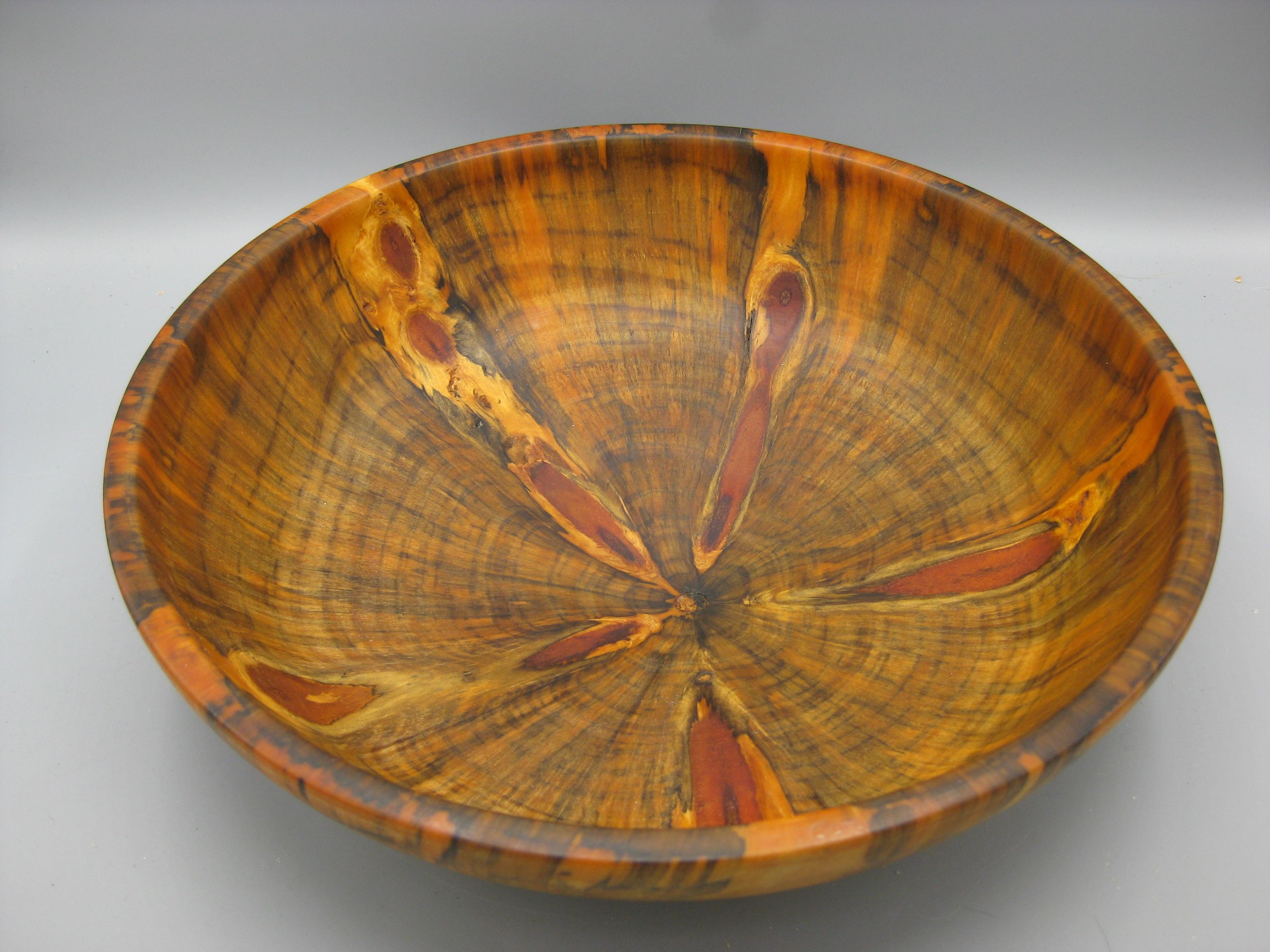Hawaiian Hawaii Norfolk Pine Turned Wood Centerpiece Fruit Bowl Signed! 11 1/4