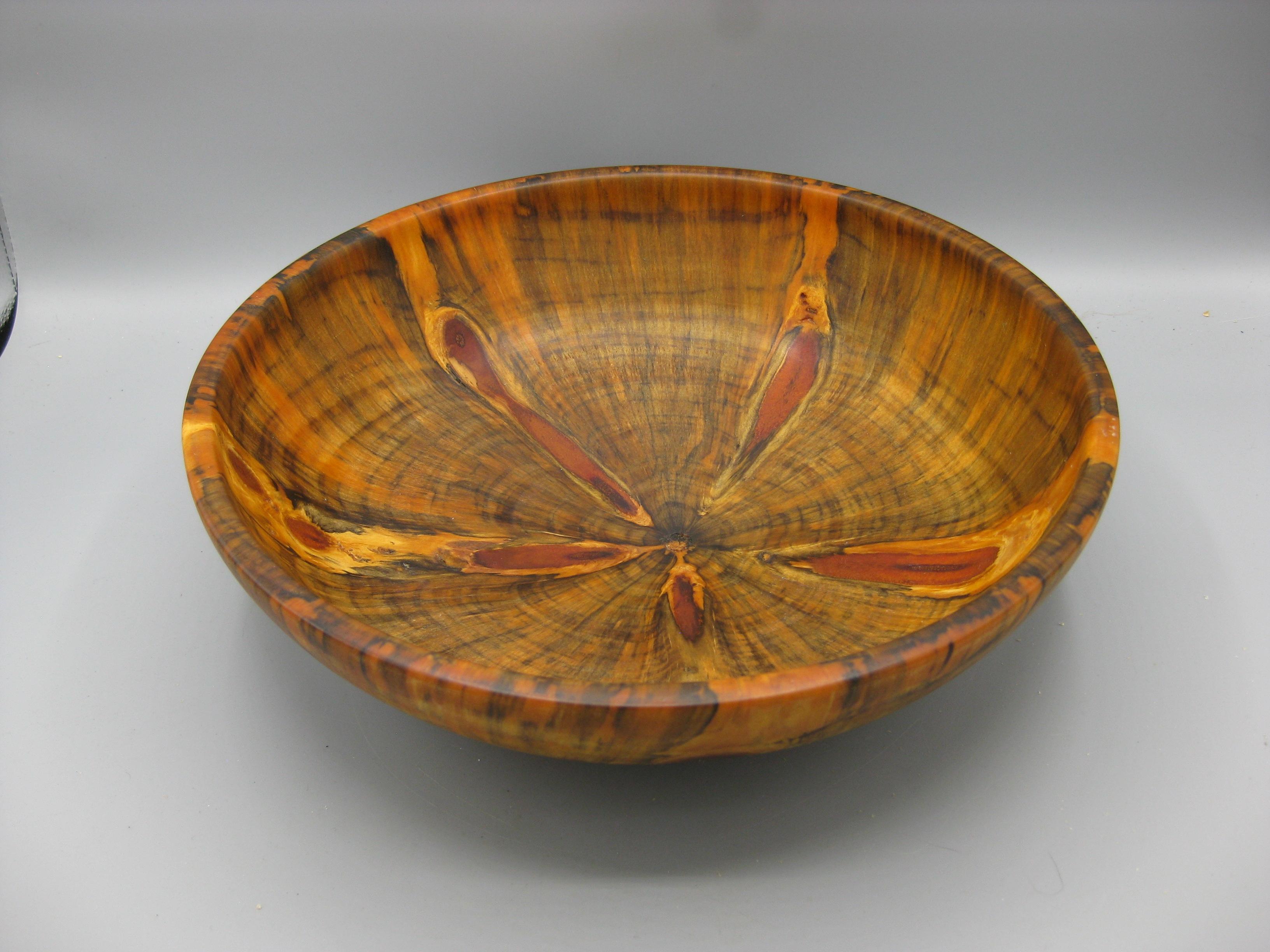 Hawaiian Hawaii Norfolk Pine Turned Wood Centerpiece Fruit Bowl Signed! 11 1/4