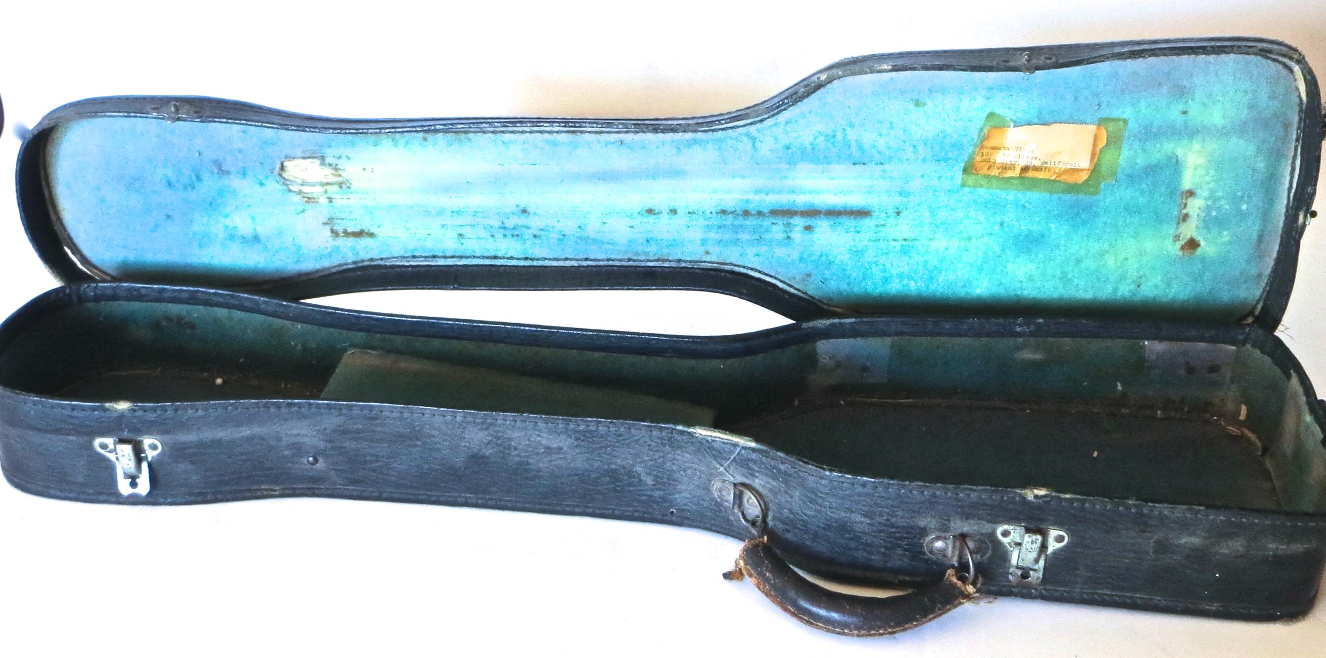 This Hawaiian lap top guitar was made by The Nioma Company whose examples are very hard to find; more rare than it's Magnatone counterpart who made guitars at about the same time. Nioma is an acronym and stands for 