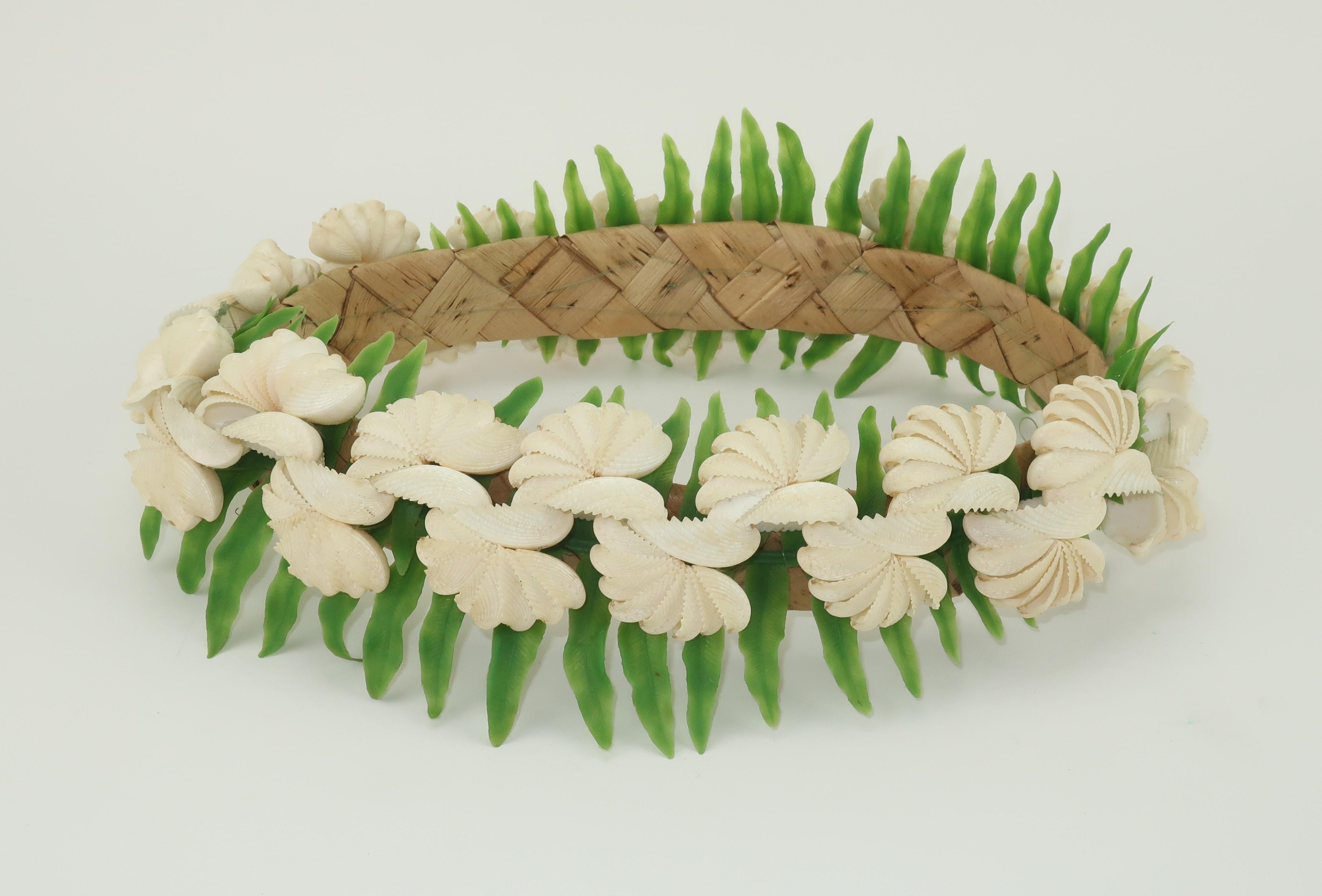 Hawaiian Shell Wedding Crown Headdress Tiara, 1960's 3