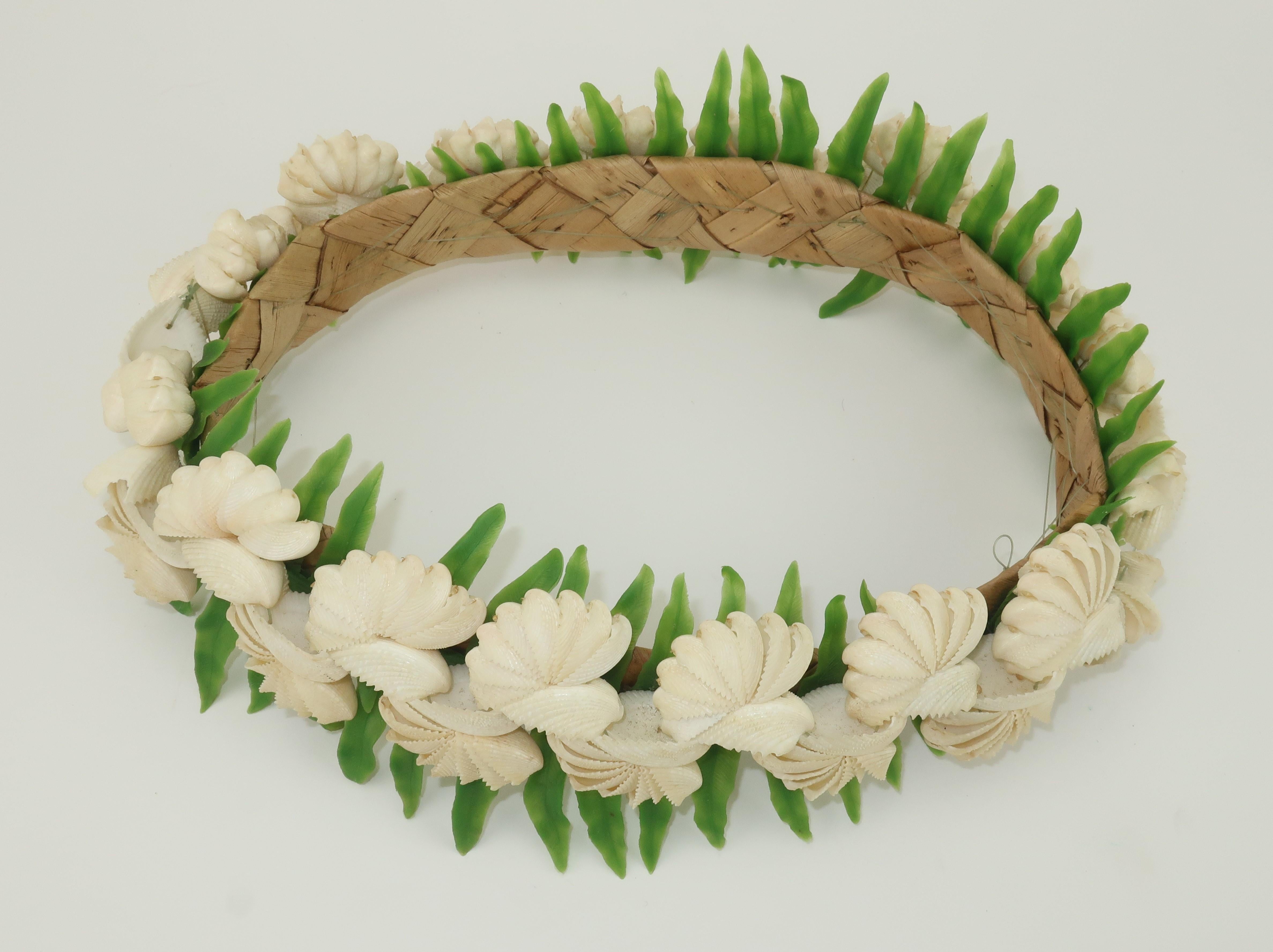 Hawaiian Shell Wedding Crown Headdress Tiara, 1960's 4