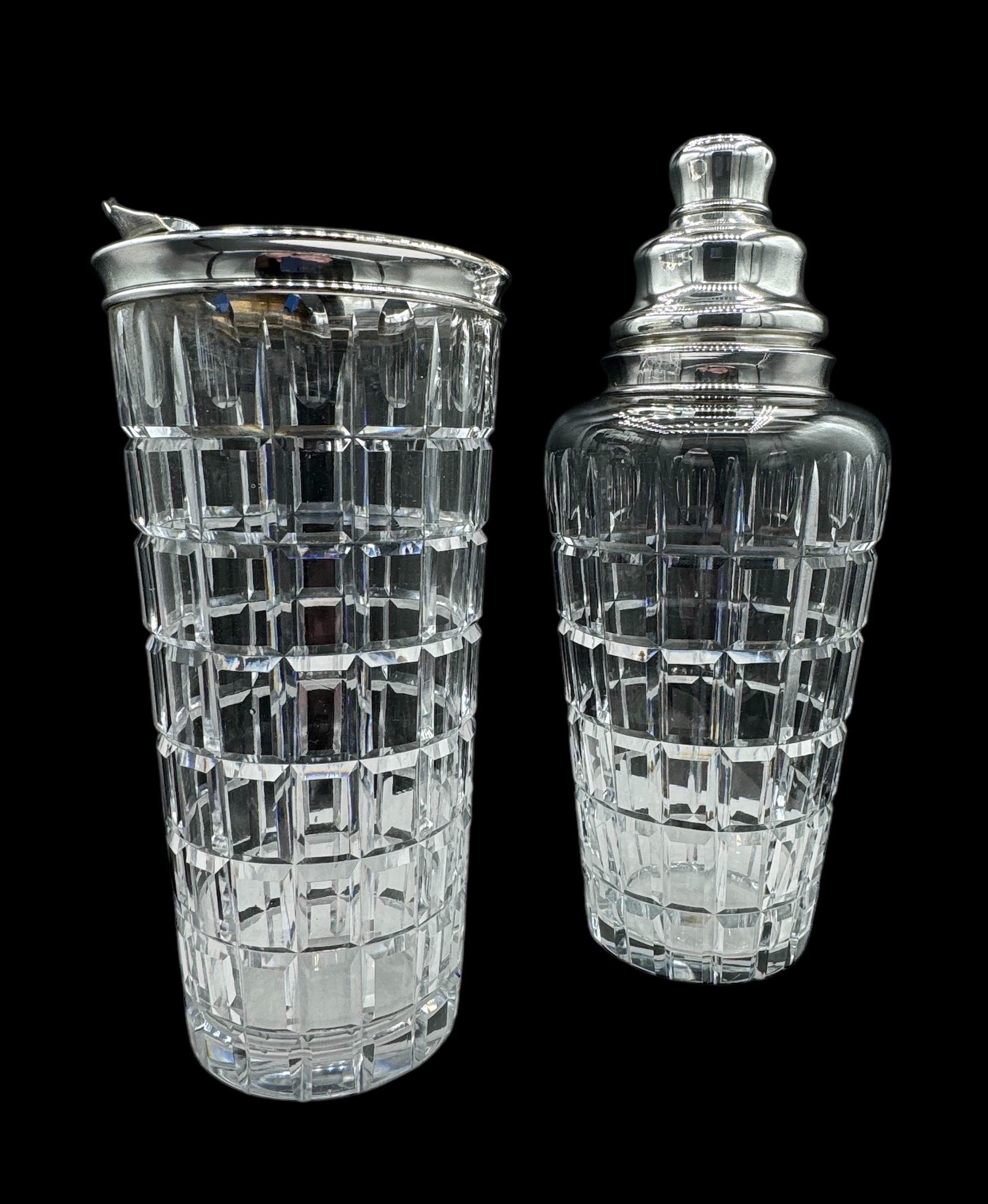Coctelera y jarra de cristal tallado Hawkes en venta 4