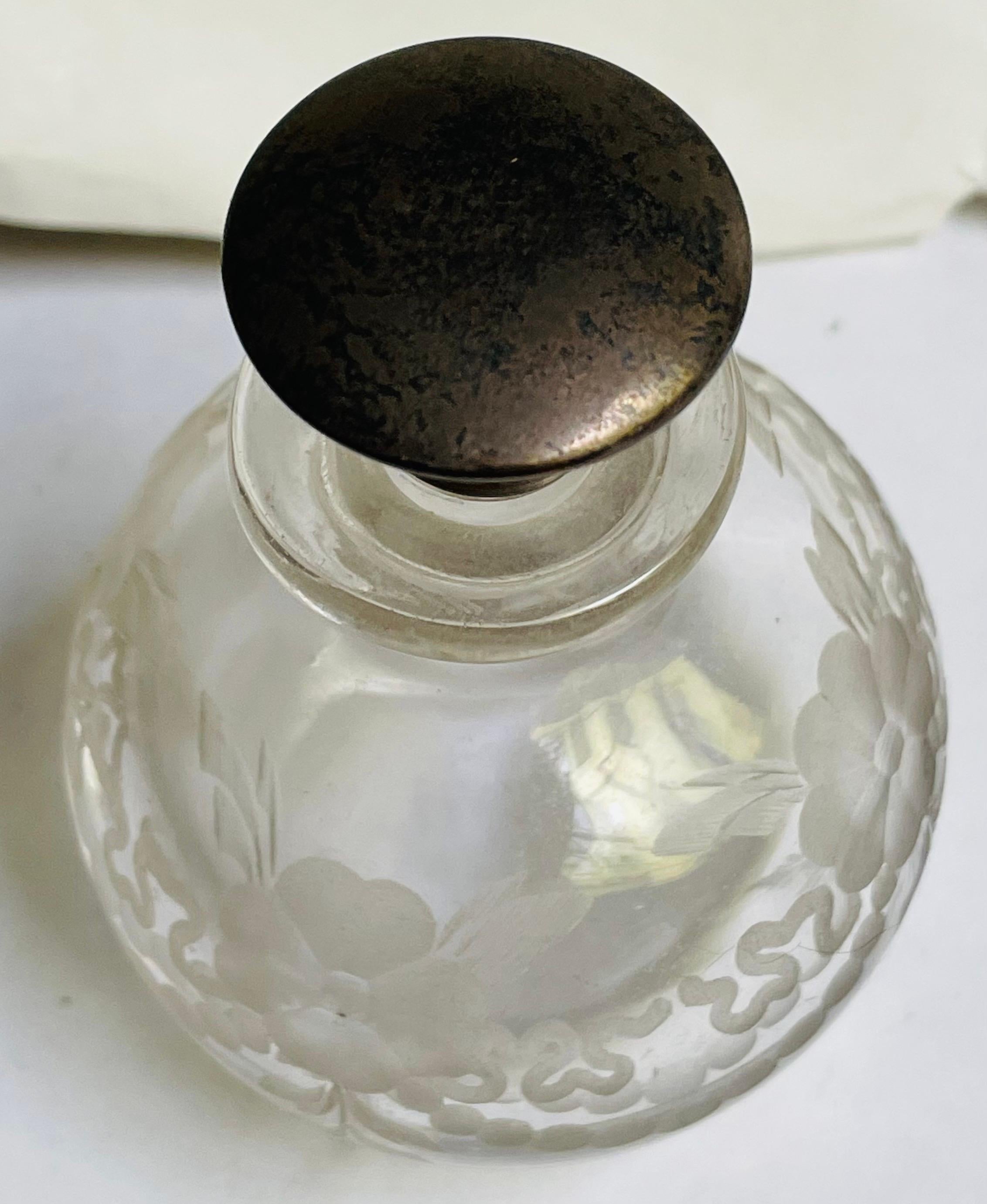 Hawkes Cut Glass Etched Crystal Sterling Silver Stopper Vanity Perfume Bottle For Sale 3