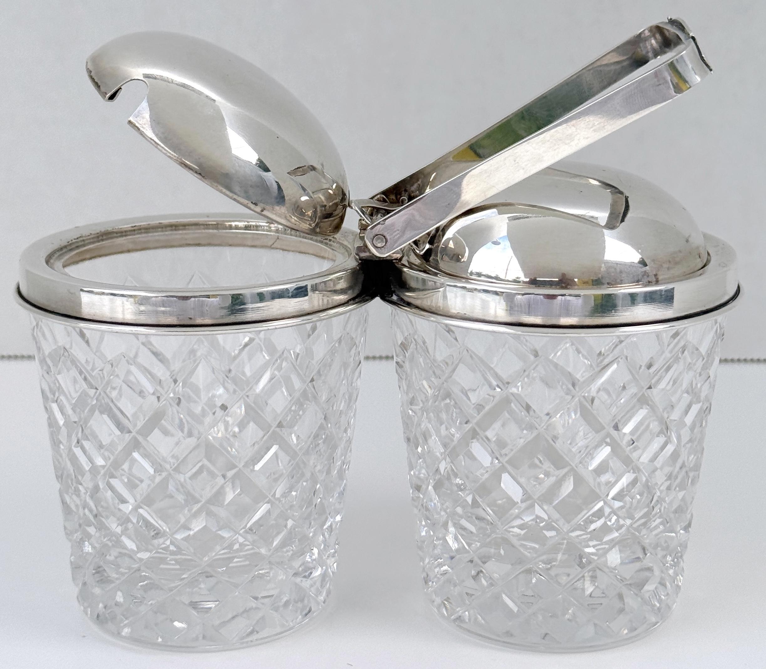 20ième siècle Serveur Hawkes en argent sterling alternant charnière et verre taillé olive et torsionné, vers 1930 en vente