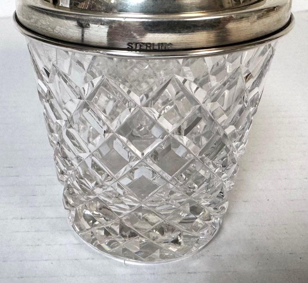 Serveur Hawkes en argent sterling alternant charnière et verre taillé olive et torsionné, vers 1930 en vente 2