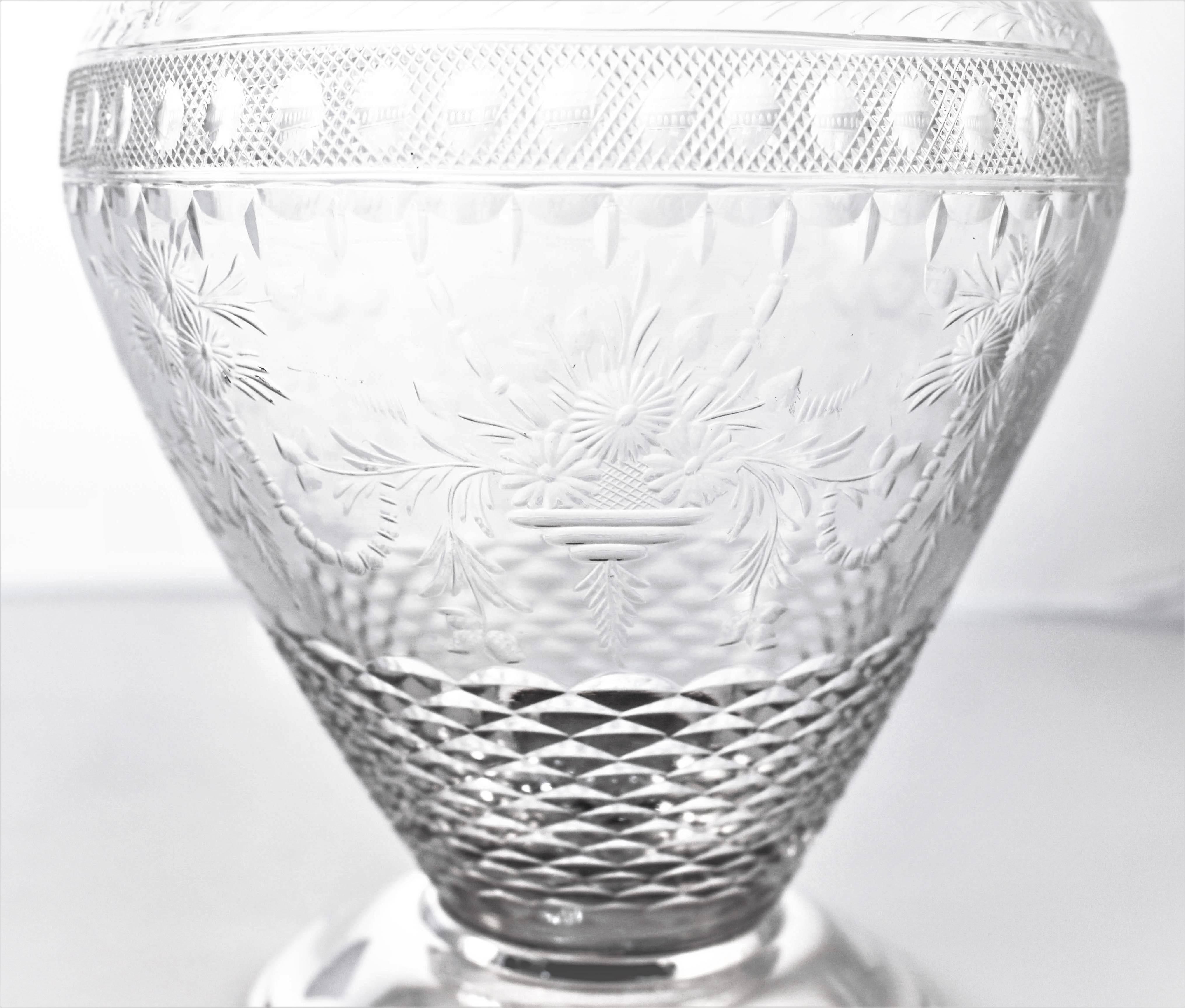 Hawkes Sterling Vase In Excellent Condition For Sale In Brooklyn, NY