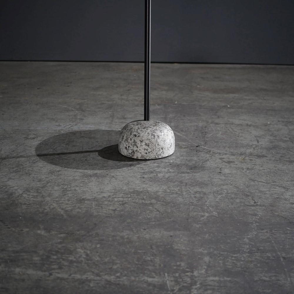 Hay Bowlertisch aus schwarzem Stahl und Granit von Shane Schneck 1