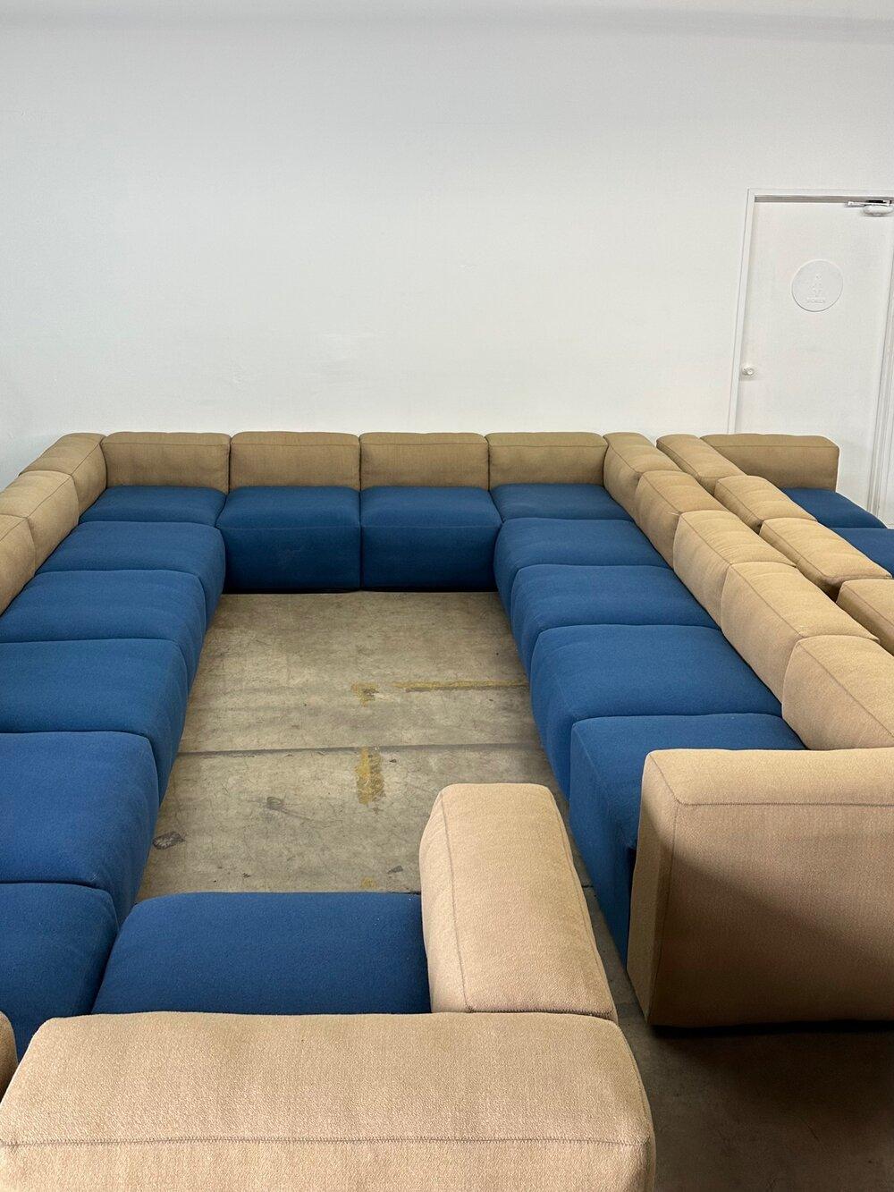 “Hay Mags Soft Modular Sectional” In Good Condition In Los Angeles, CA