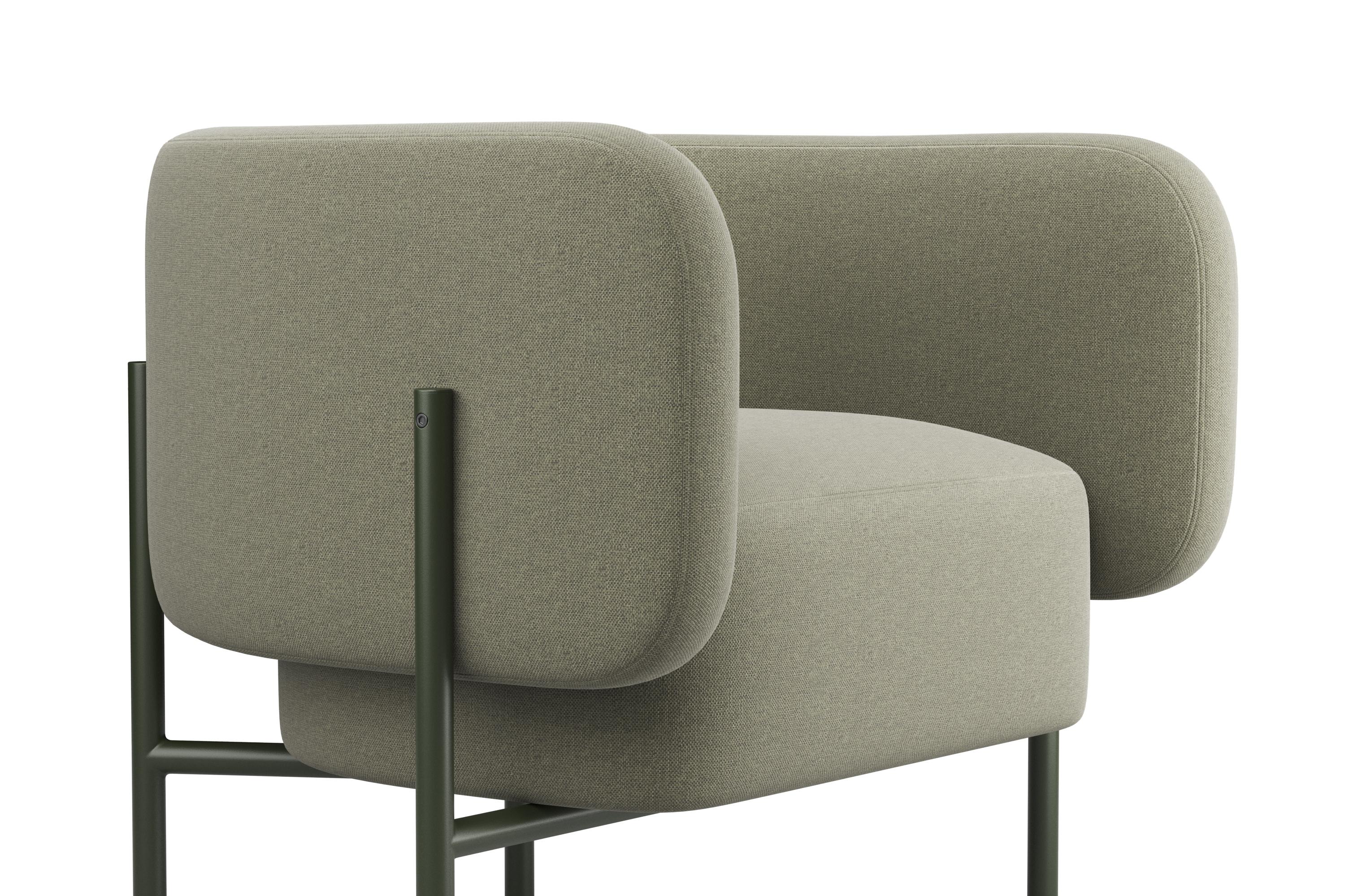 The Abrazo Armchair, translating to 