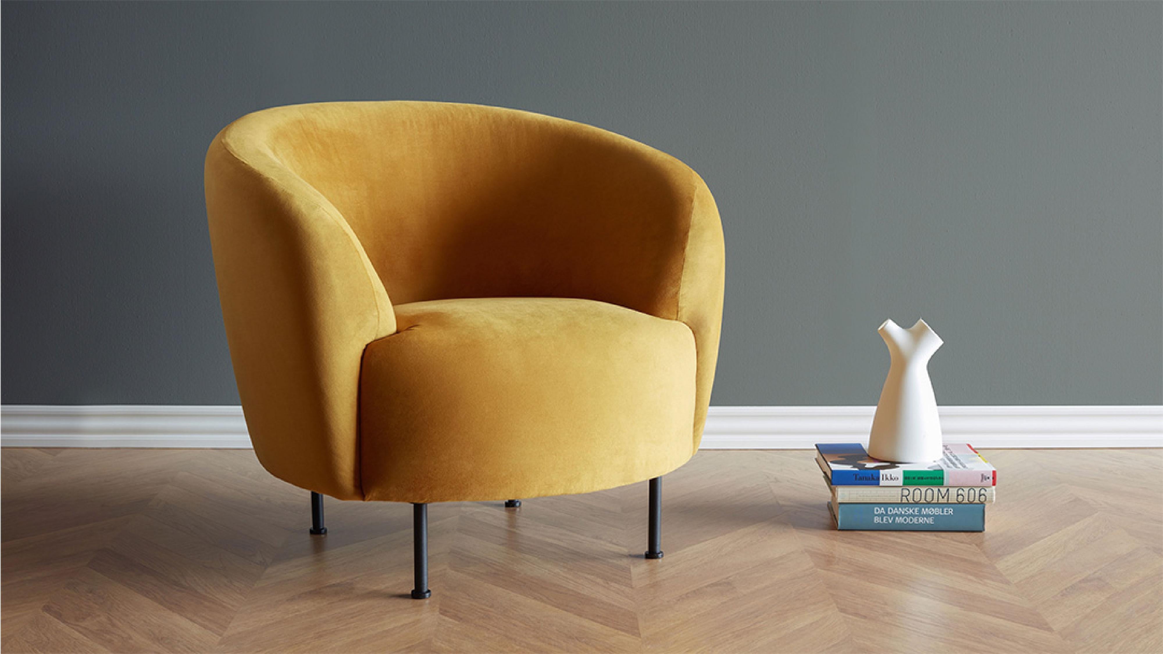 Modern Hayche Glover Armchair - Metal Legs - Yellow, UK, Made to Order For Sale