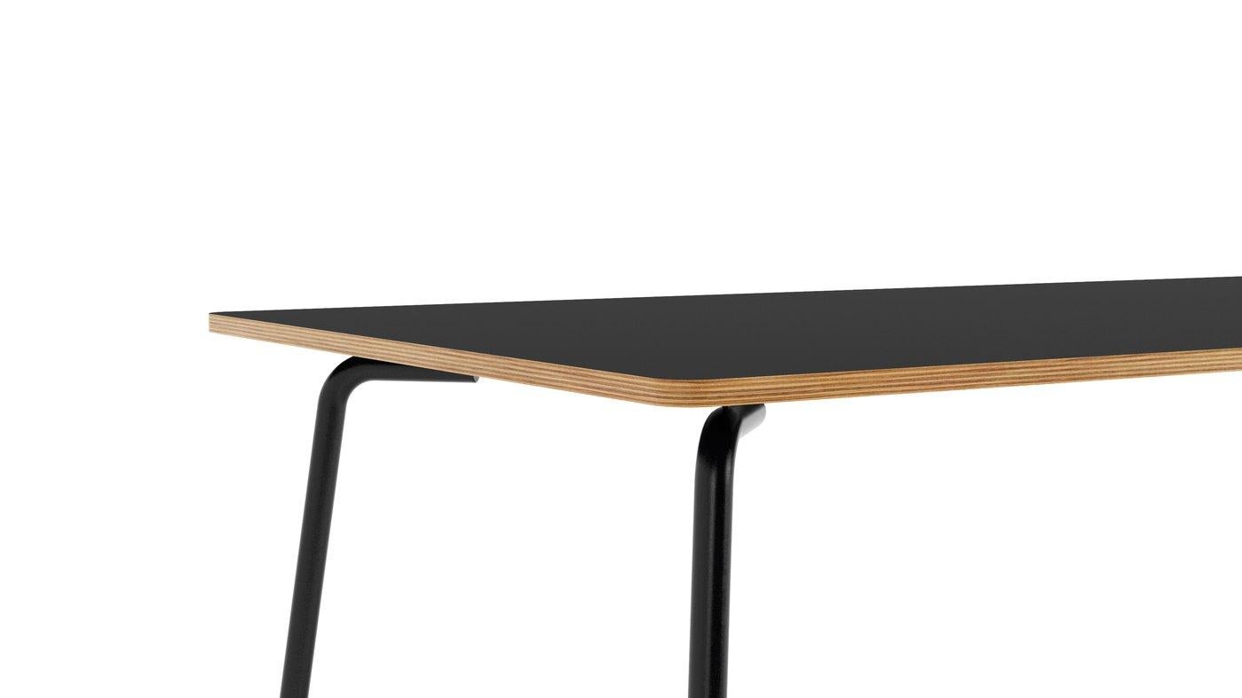 The Otto dining table is a playful and sophisticated piece that blends a simple and functional metal leg with a warm table top. The playful juxtaposition of materials is typical of its designer, Alejandro Villarreal.

The dining table comes in 3