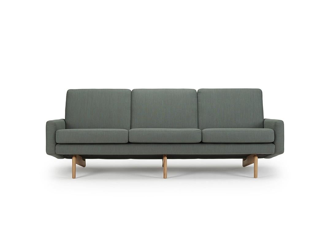 Modern Hayche Retro 3 Seater Sofa - Green, UK, Made to Order For Sale