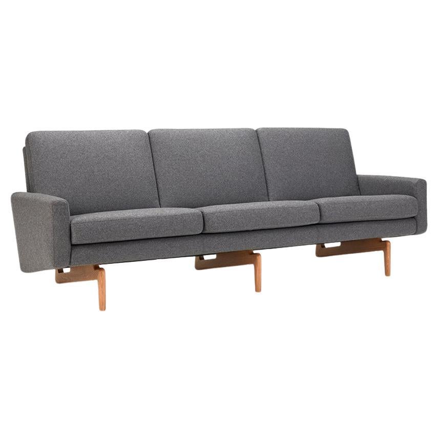 Canapé rétro Hayche 3 Seater gris, Royaume-Uni, fabriqué sur commande en vente