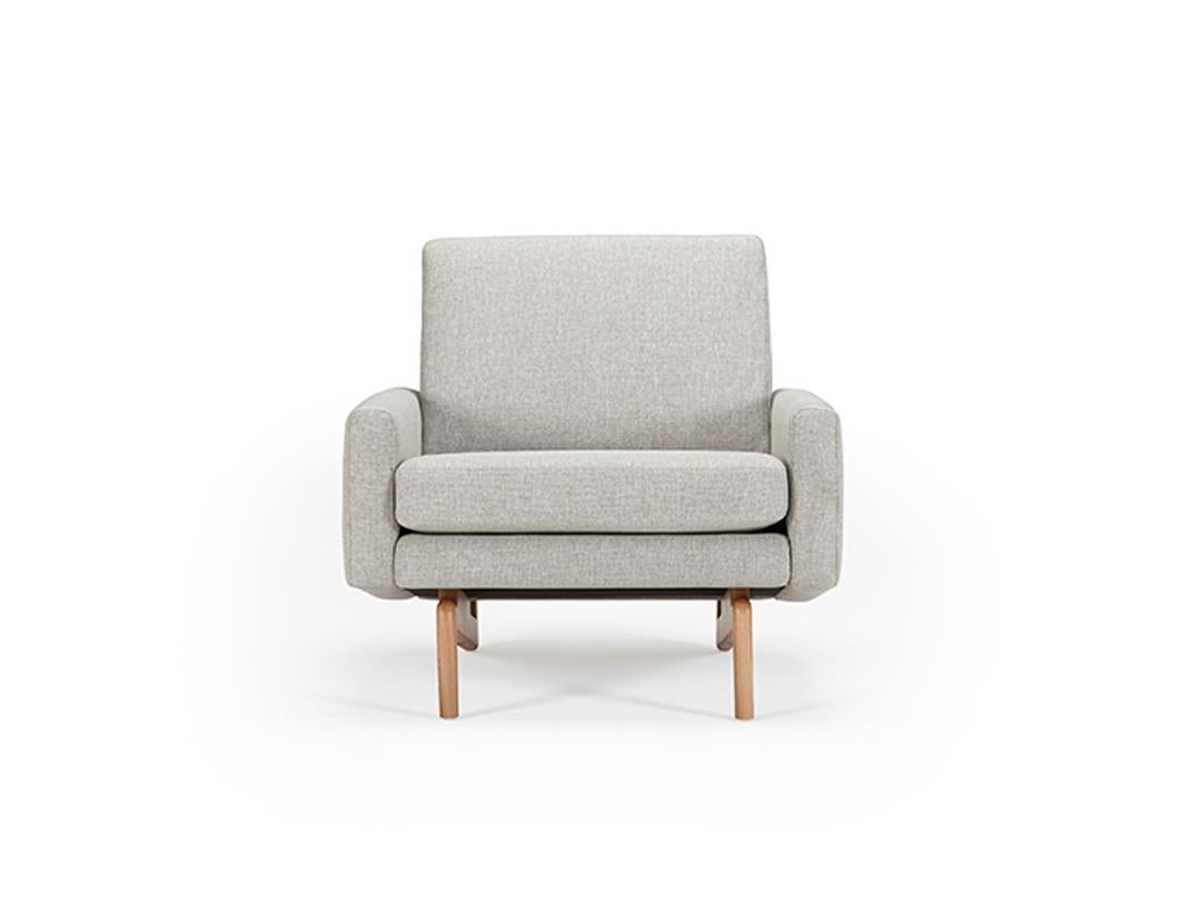 The Retro Armchair celebrates a timeline of British and Scandinavian upholstery design. Straddling a decade period from 1960 through to 1970 we can position this sofa and its aesthetic clearly within the era. However functionality and ergonomics are