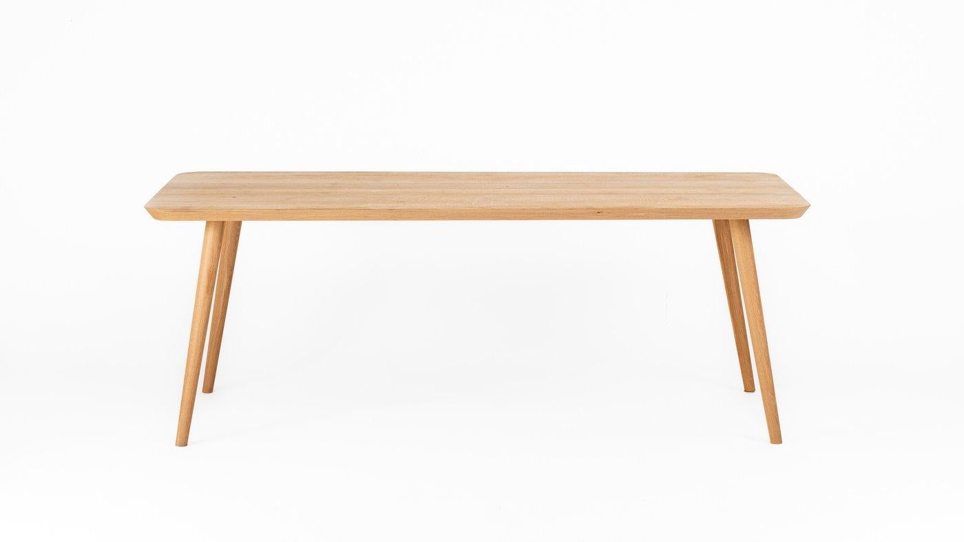 Modern Hayche WW Rectangular Dining Table Oak, United Kingdom, Made to Order For Sale