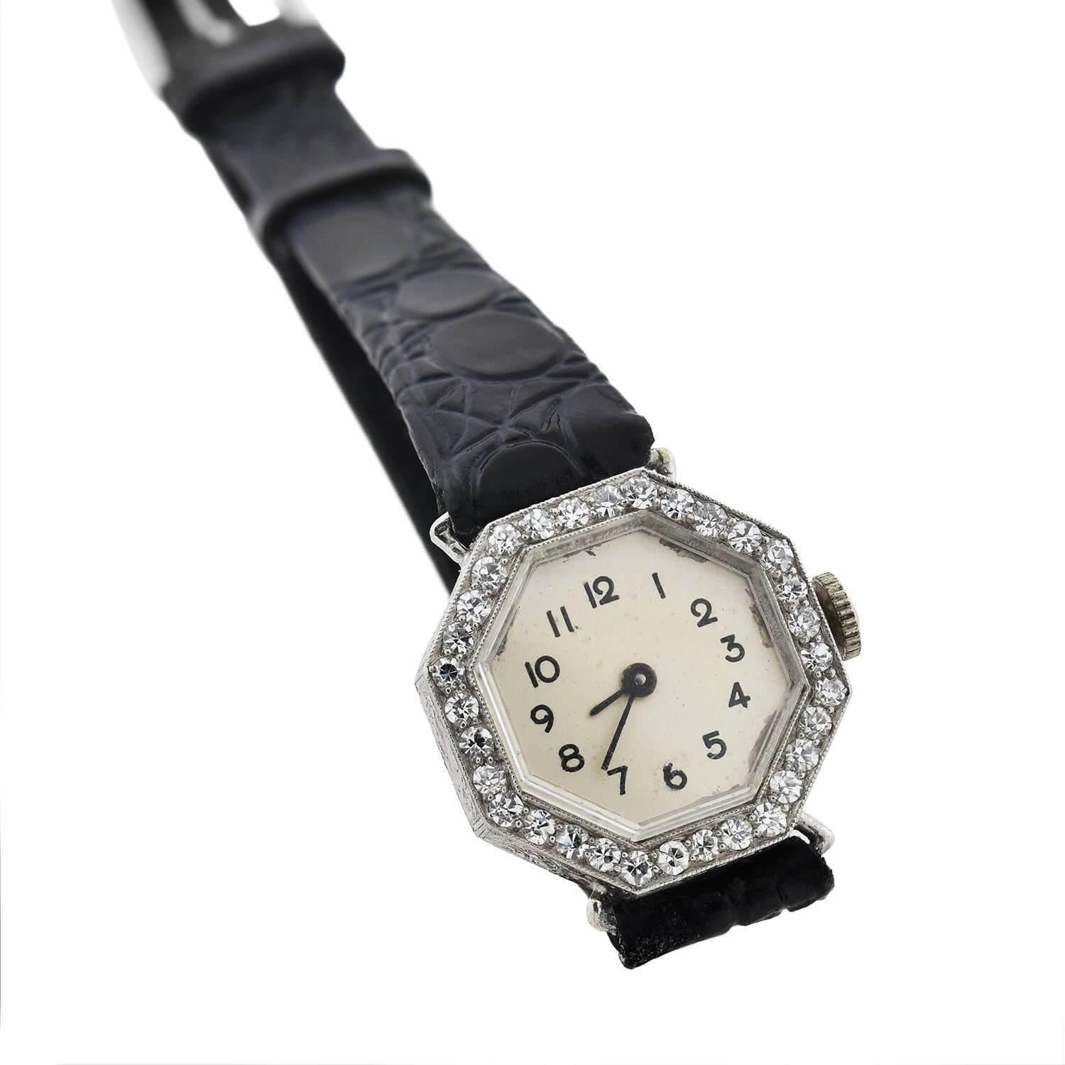Hayden W. Wheeler & Co. Art Deco Platin-Diamant-Uhr mit Lederband (Einfacher Schliff) im Angebot