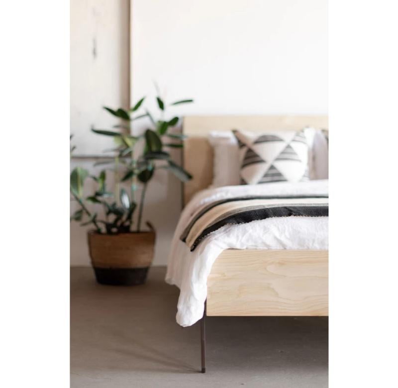 Hand-Crafted Hayes Bed (Cal King) For Sale