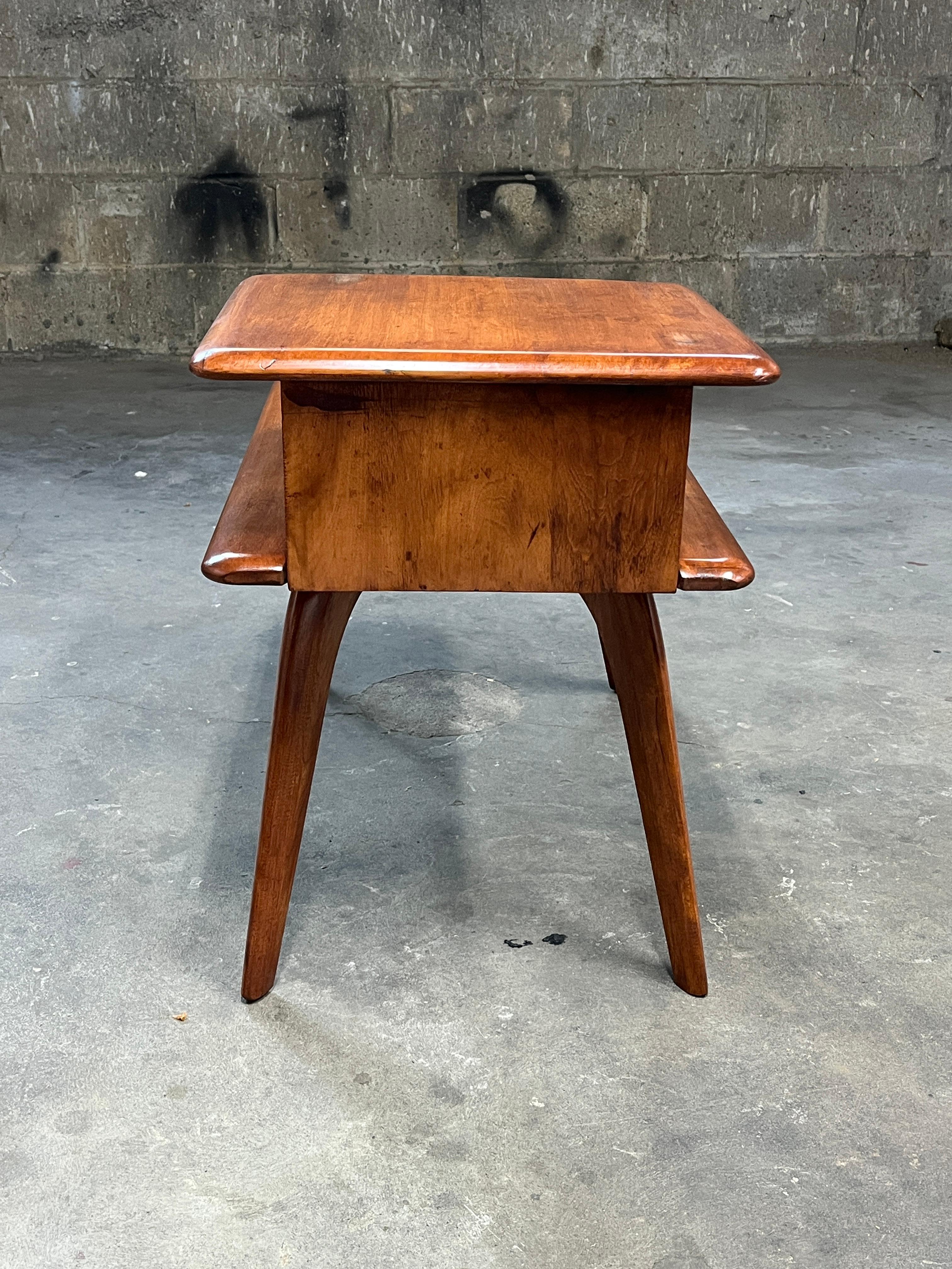 American Haywood Wakefield 2 Tier Maple Wood Side Table 1960s (Signed) For Sale