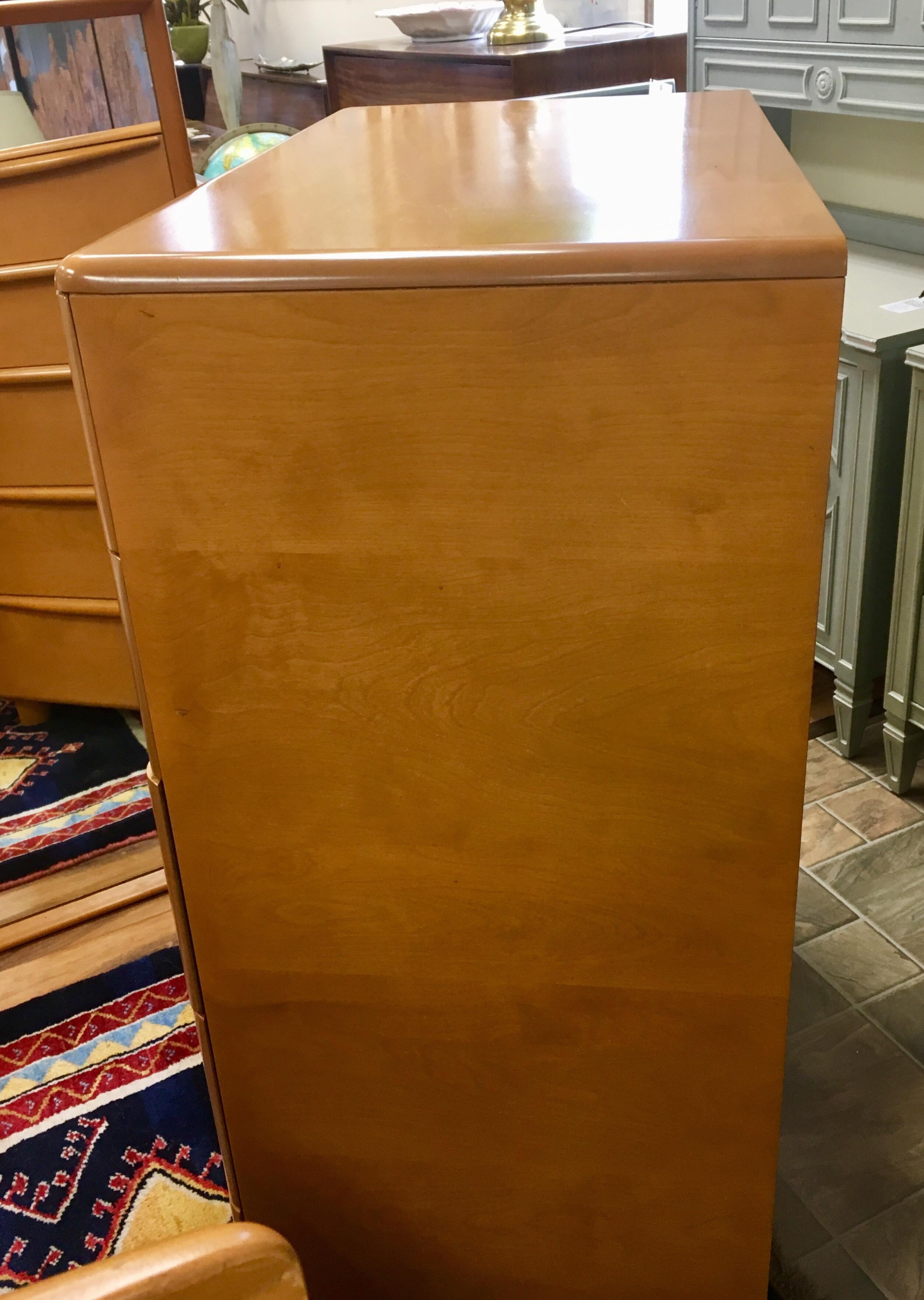Haywood Wakefield Mid-Century Modern Champagne Five Drawer Dresser Chest Drawers 7