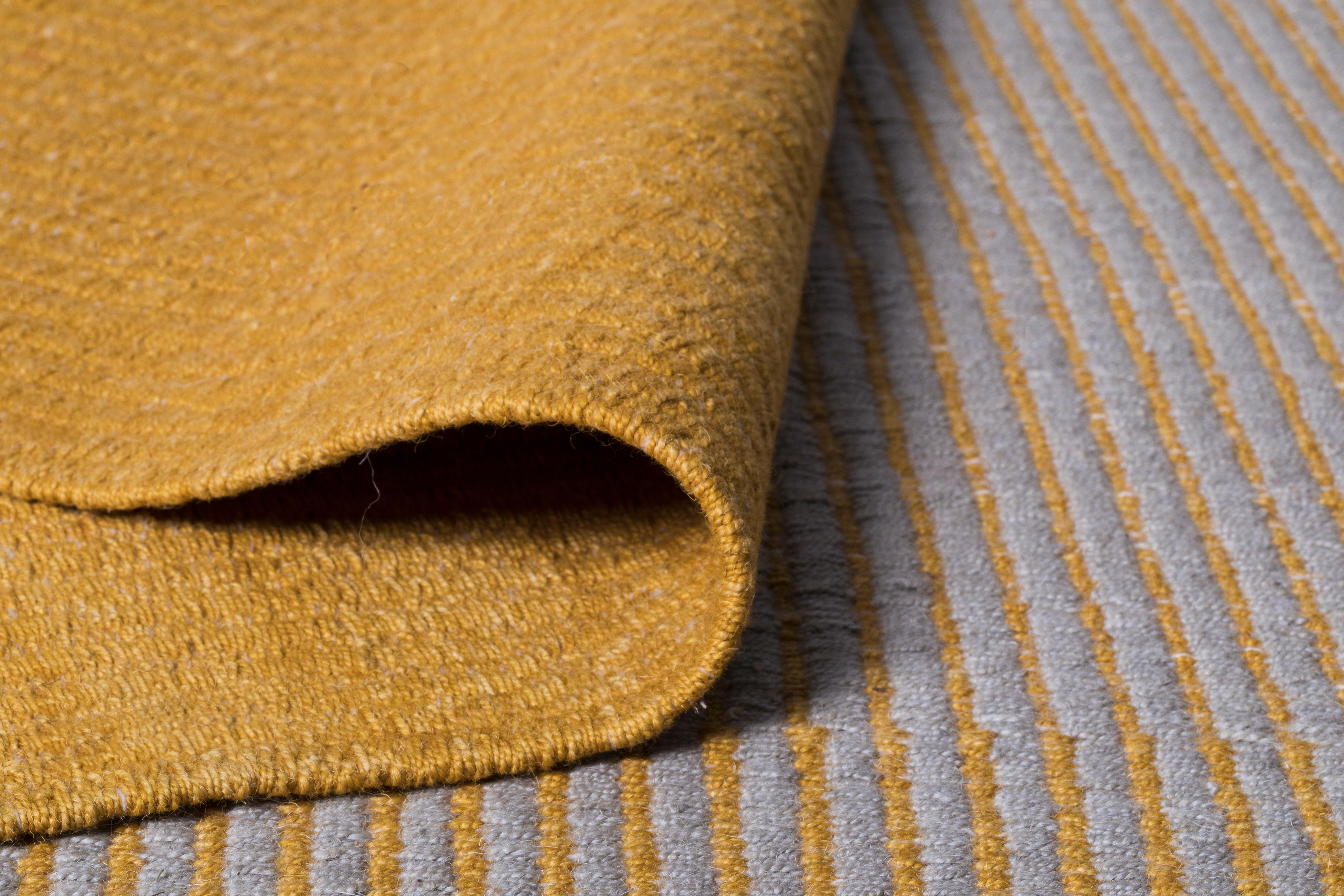 Hand-Woven Haze Contemporary Kilim Area Rug Wool Handwoven Tuscan Sun Yellow in Stock