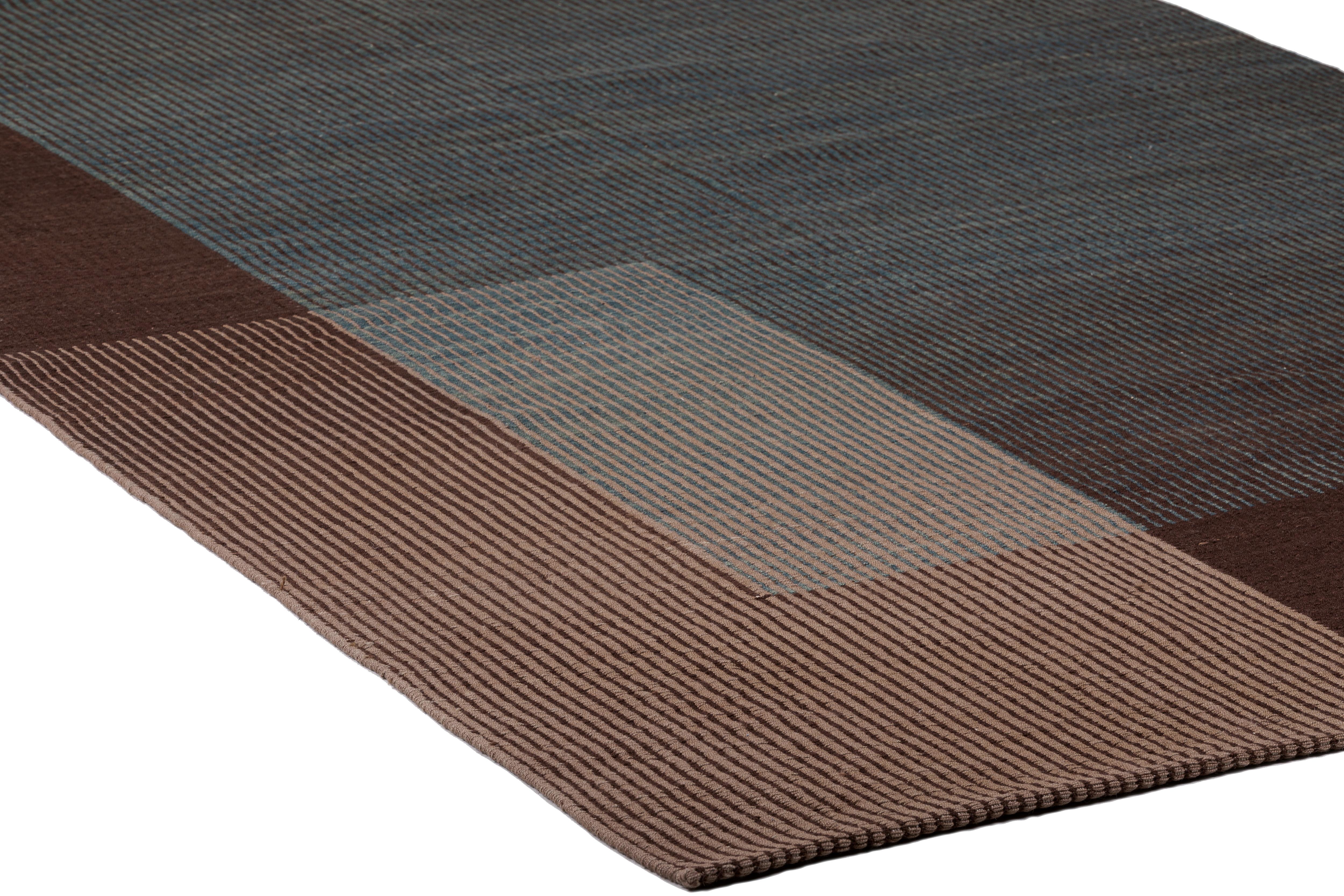 Haze is a contemporary kilim rug collection inspired by the hazy view of landforms layered behind each other on a misty morning in Tuscany. 

Haze rugs have a unique corduroy texture. The subtle change in the thickness of the cords dissolves the