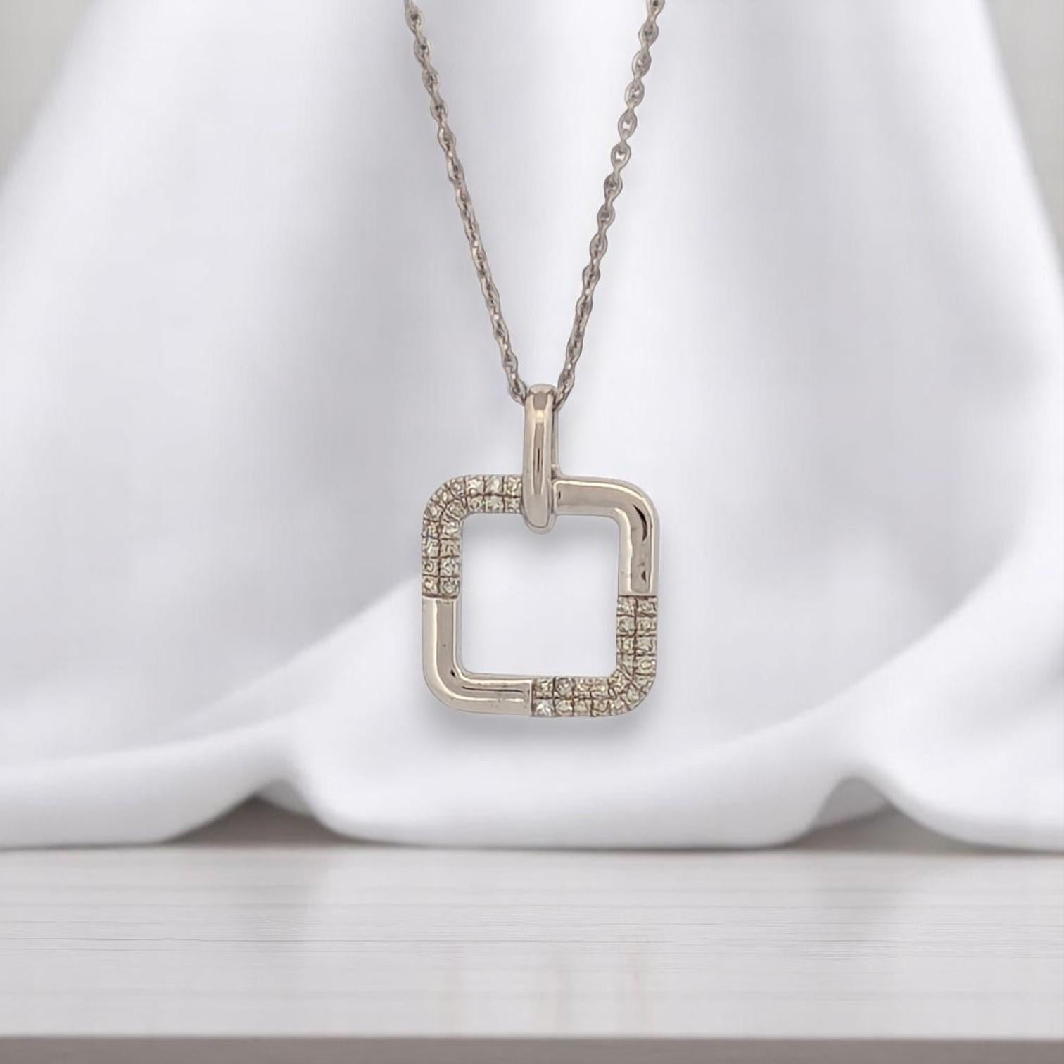 Nocciola  Collana di diamanti in oro bianco 10K  Diamanti naturali da 0,10 ct. In condizioni Nuovo in vendita a Greeneville, TN
