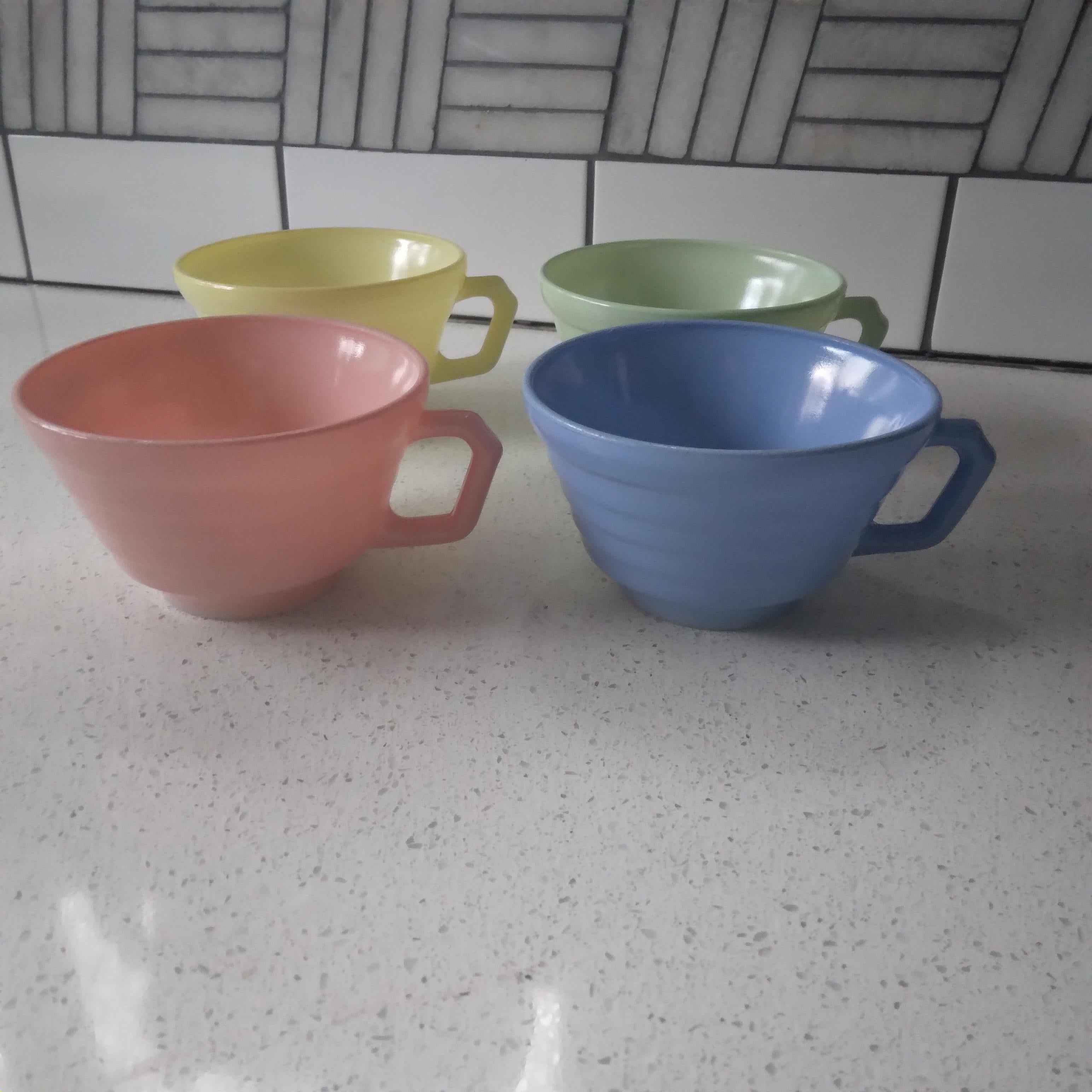 American Hazel Atlas Pastel Moderntone Platonite Coffee Tea Cups - Set of Four For Sale