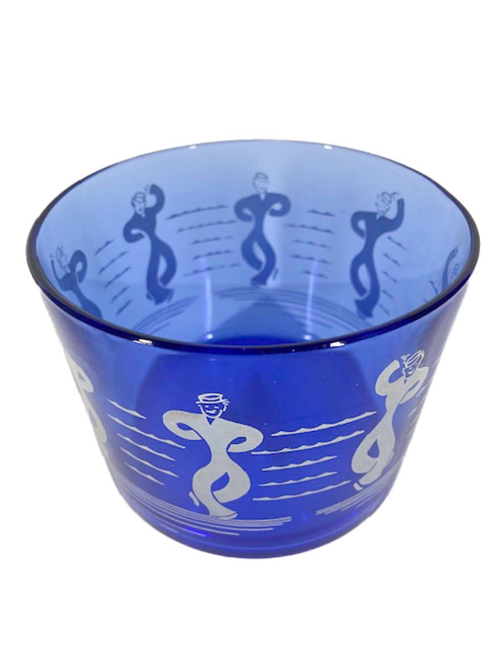 Hazel Atlas White on Cobalt Dancing Sailors Ice Bowl from the Sportsman Series In Good Condition For Sale In Nantucket, MA