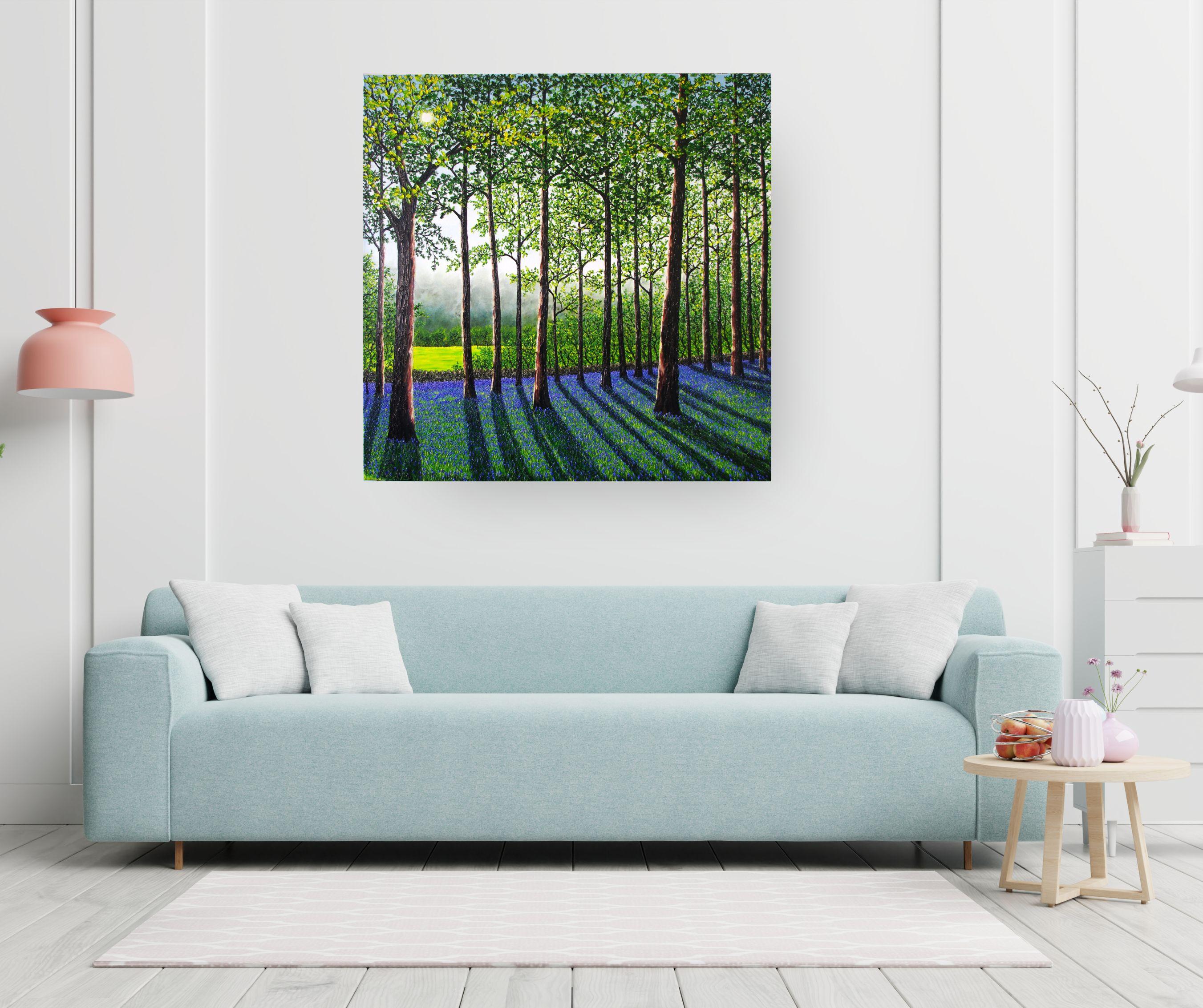 Esta excepcional obra de arte está actualmente expuesta y a la venta en la Galería de Arte Contemporáneo Signet y en Internet. 

En Primavera en el bosque, Hazel Thomson capta la alegre quietud del comienzo de la primavera con vívida claridad y