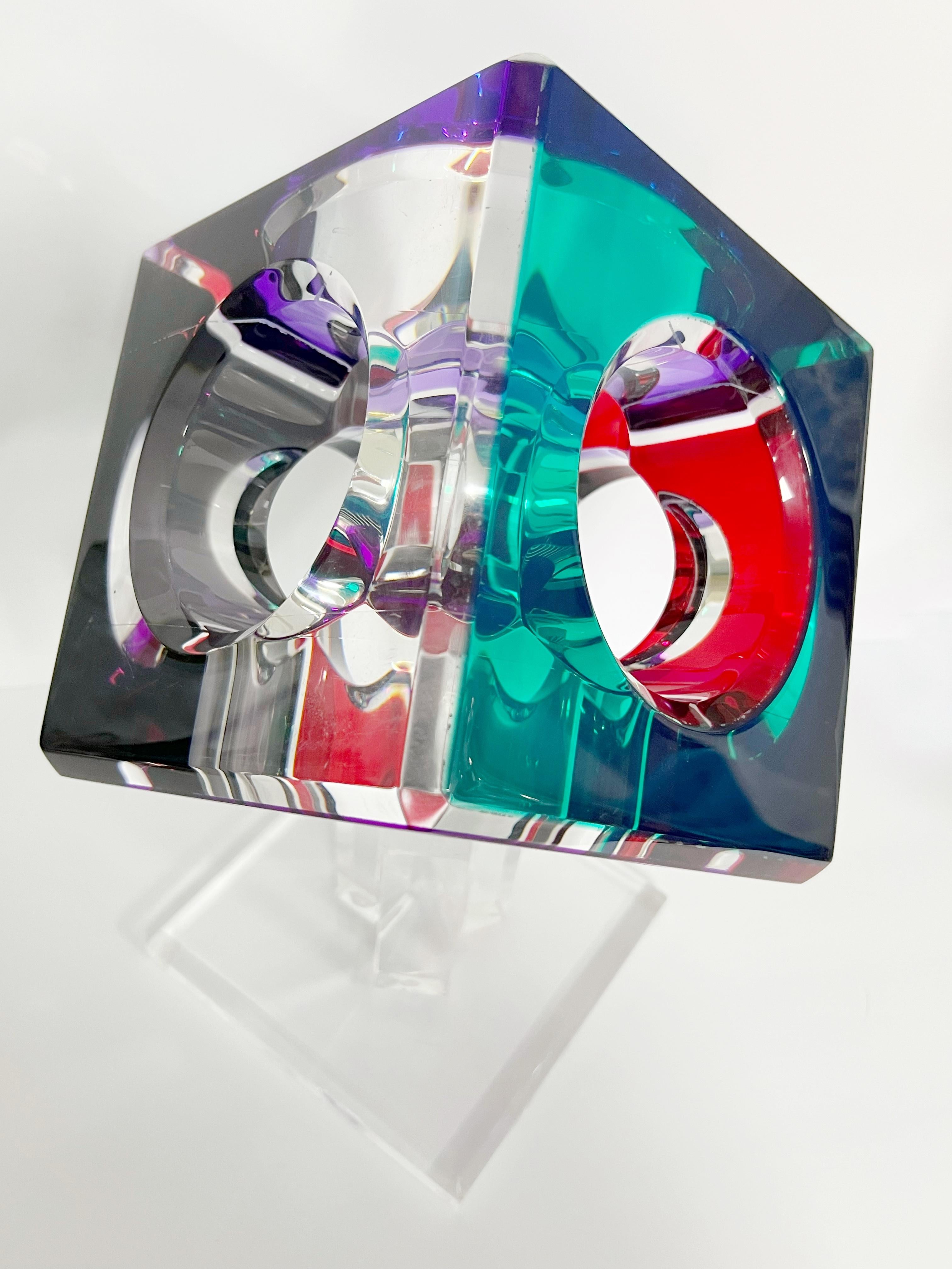 Americano Scultura moderna a cubo grande in lucite di Haziza 1994 in vendita