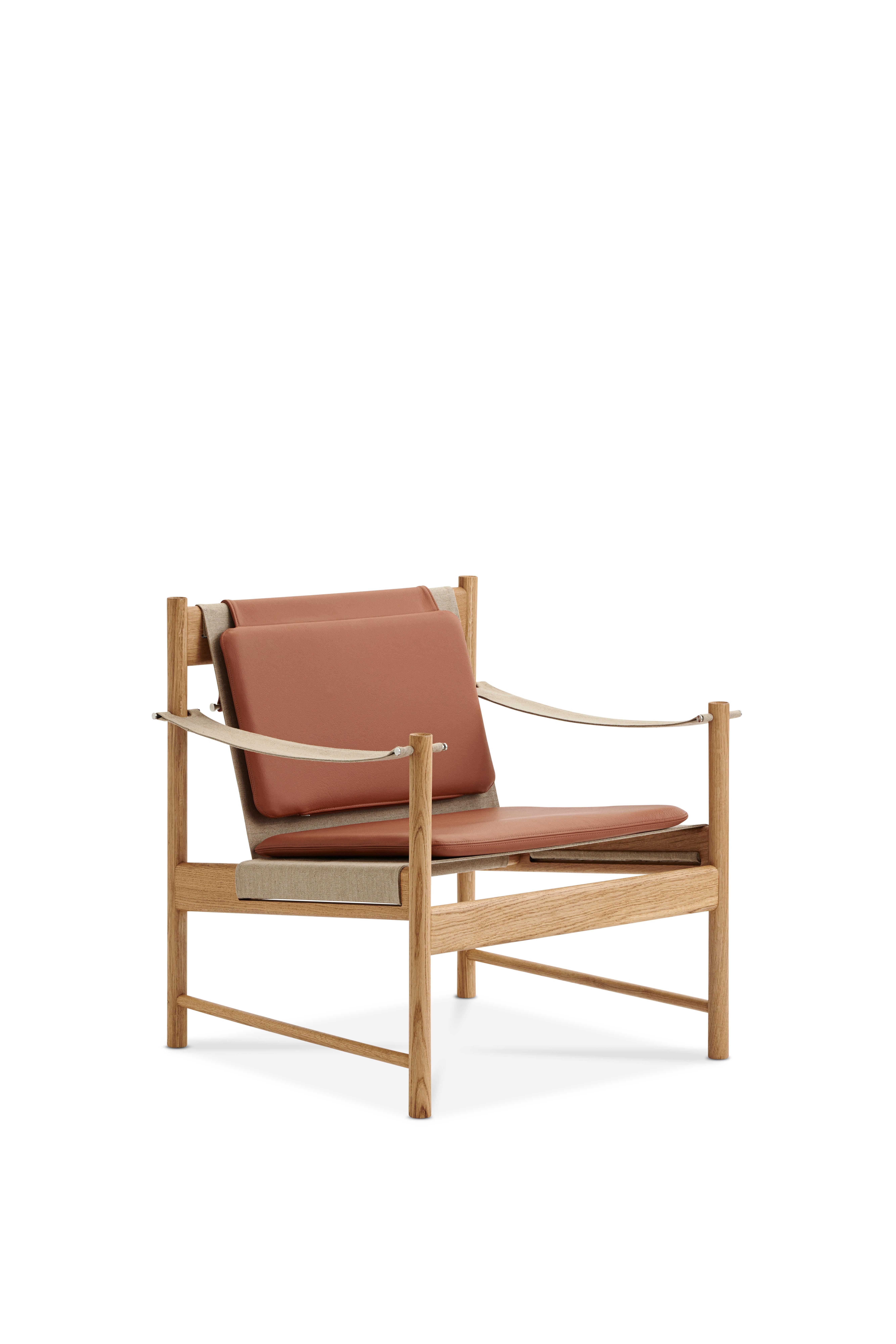 HB Lounge Chair in Geölte Eiche/ Brandy Leder von Hans Bølling für Brdr-Kruger im Zustand „Neu“ im Angebot in Dubai, AE