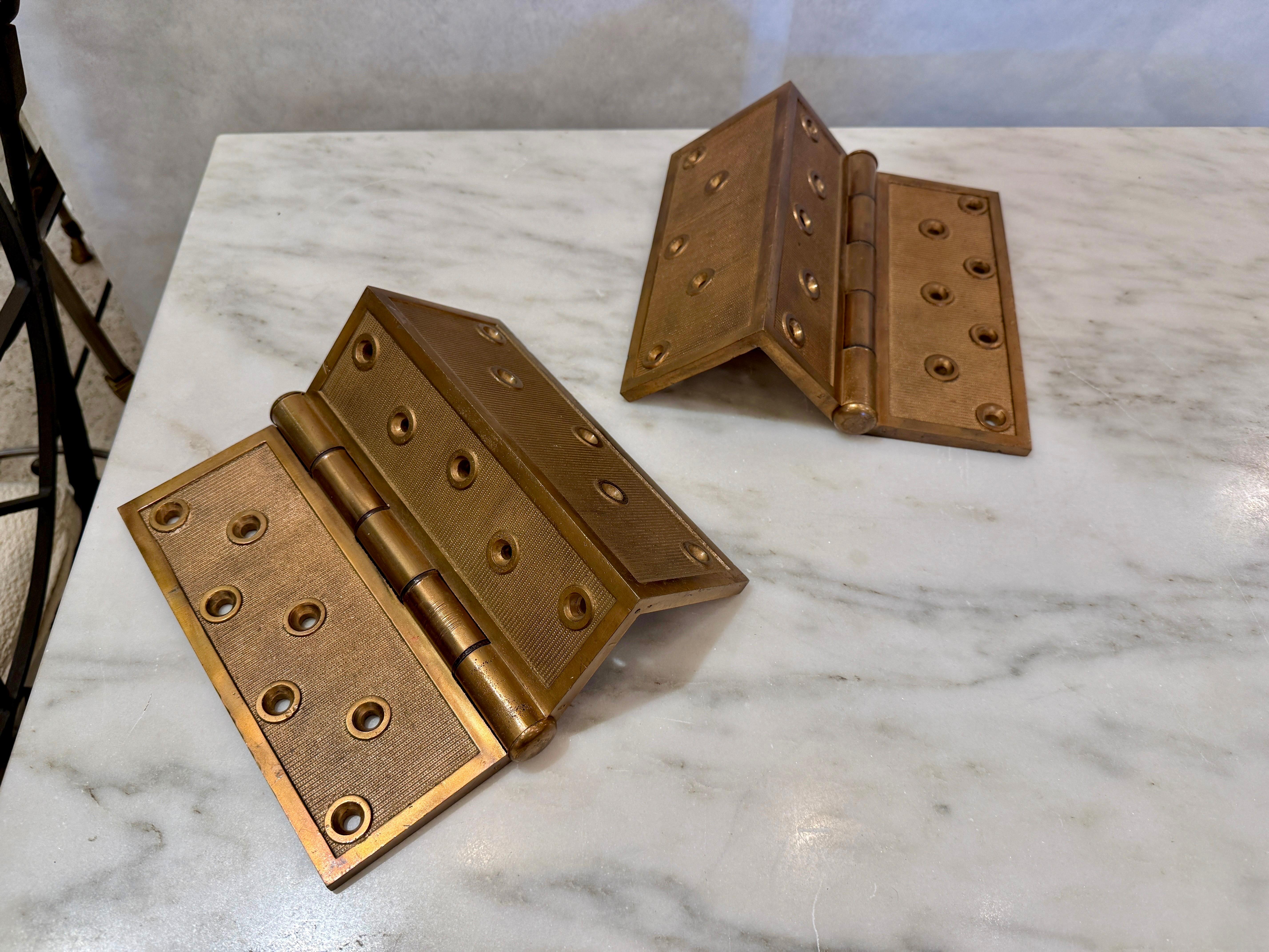 H&D Mfg. Co. 1877 Pair of Heavy Bronze Door Corner Hinges For Sale 4